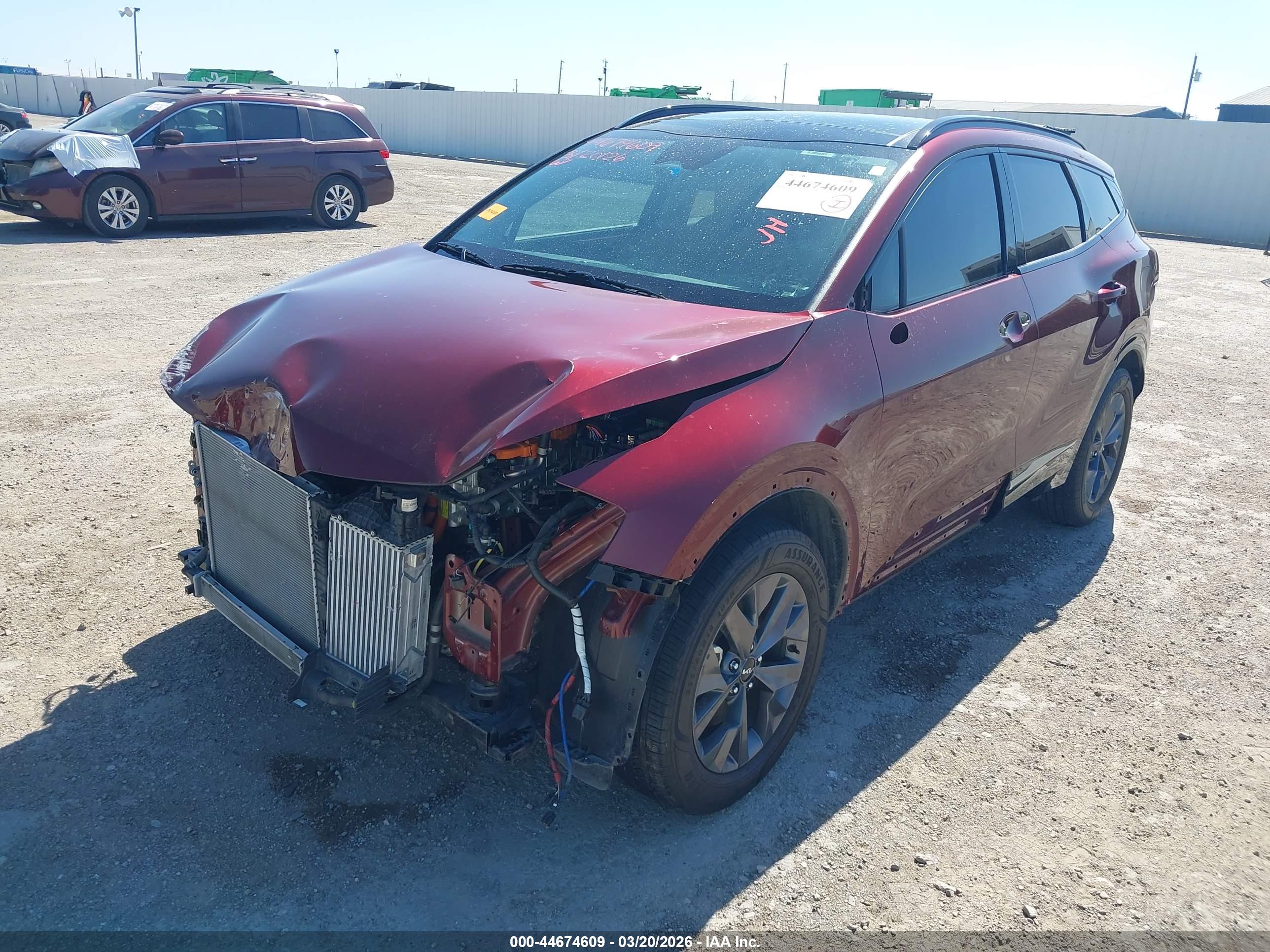 KIA SPORTAGE image 2