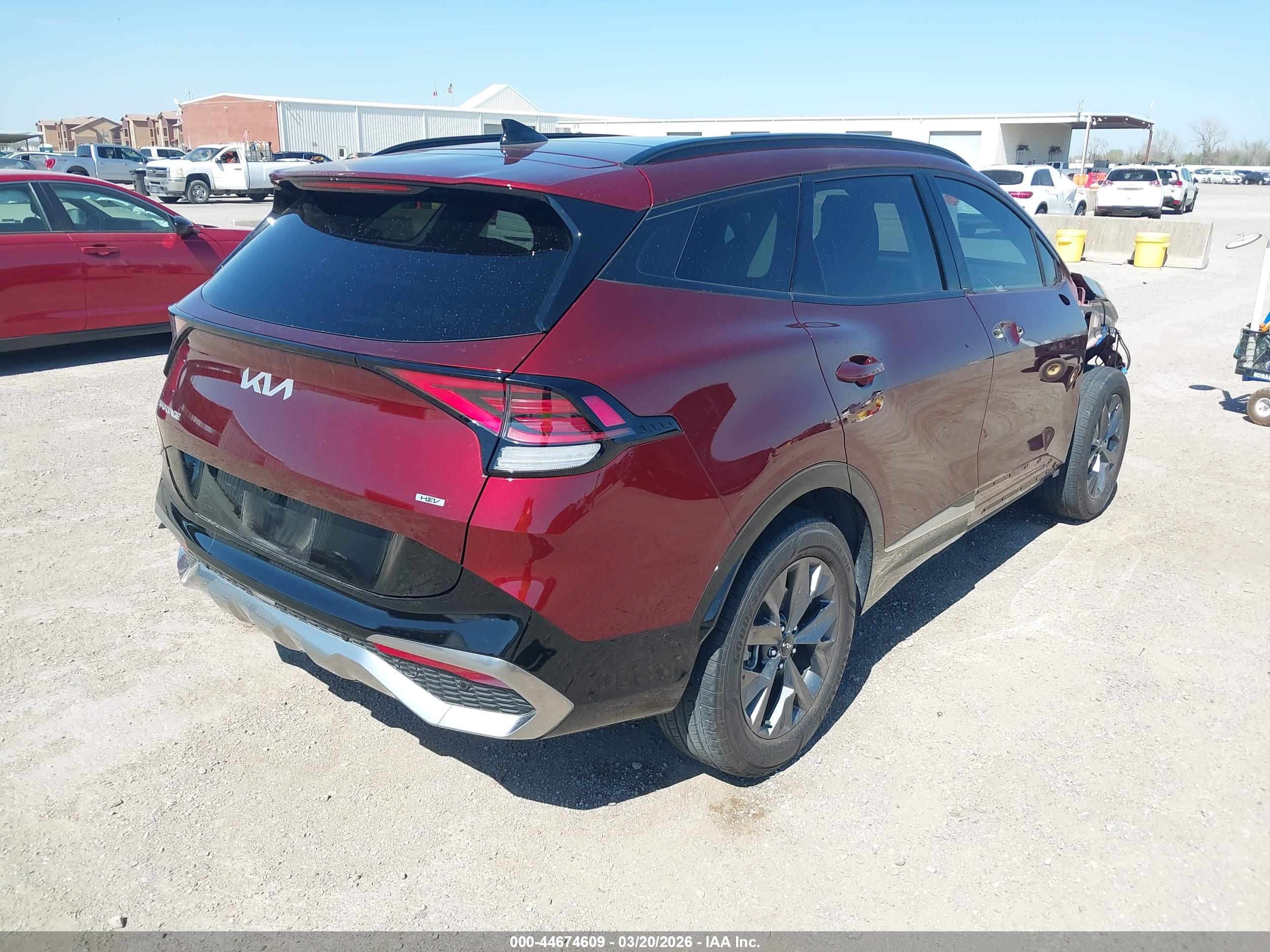 KIA SPORTAGE image 4