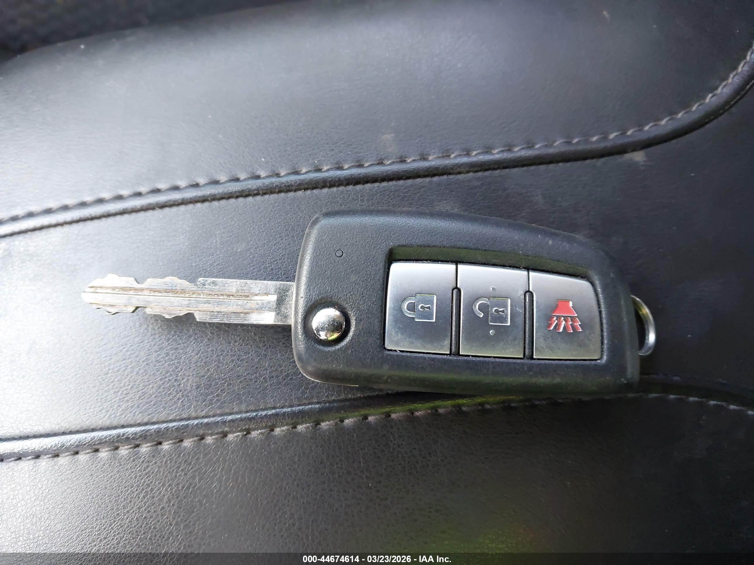 NISSAN ROGUE image 11