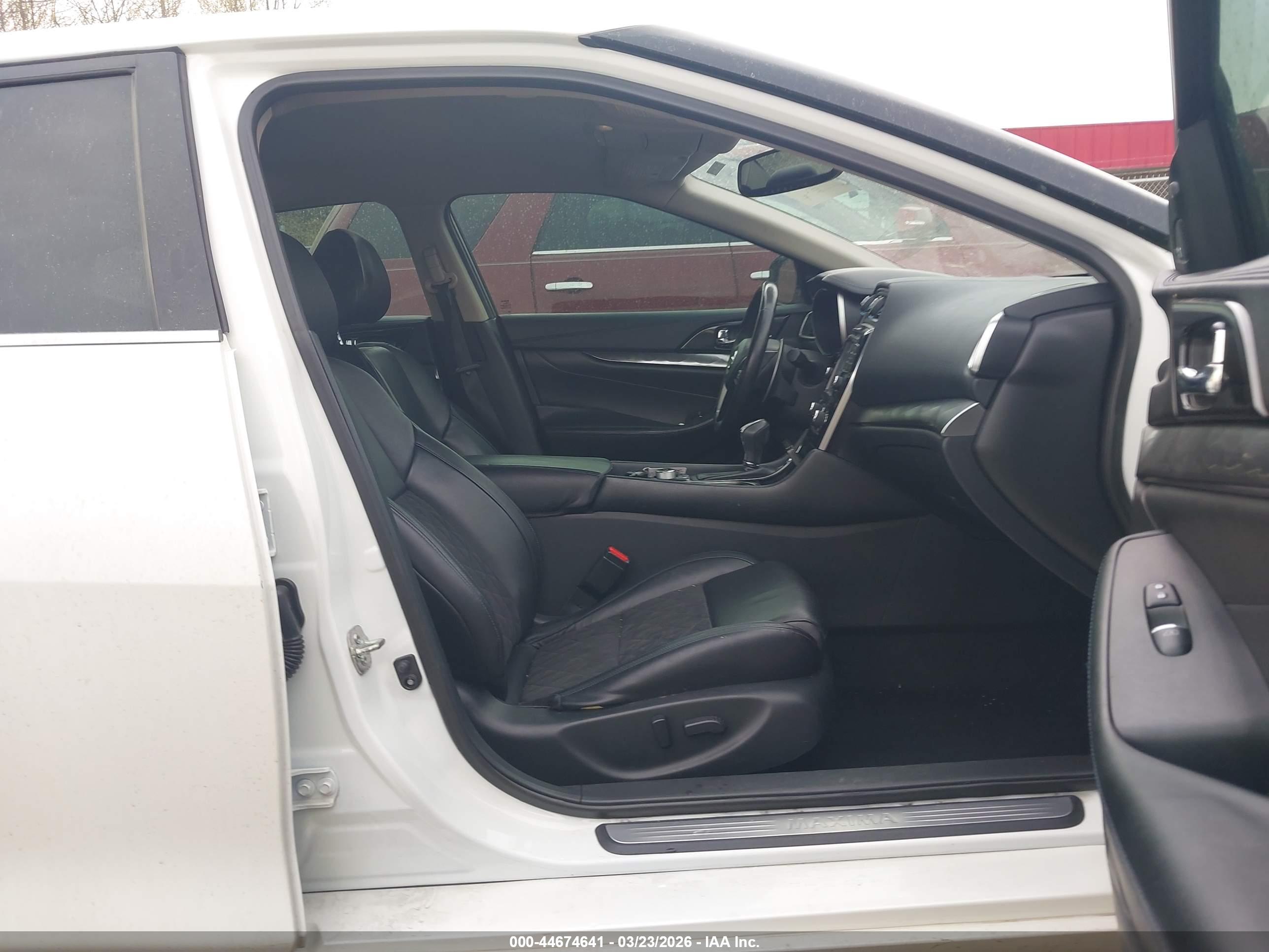 NISSAN MAXIMA image 5