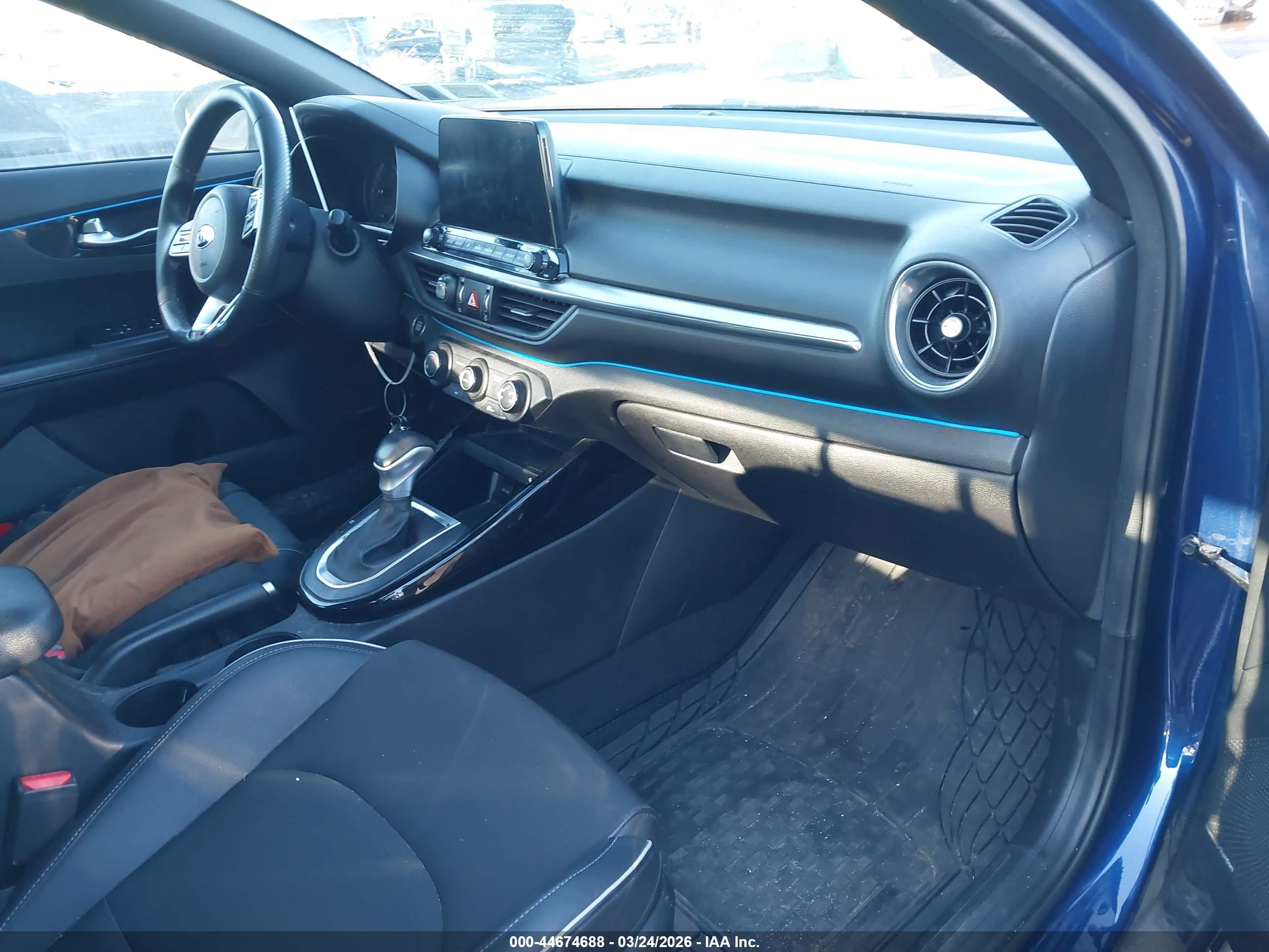 KIA FORTE image 5