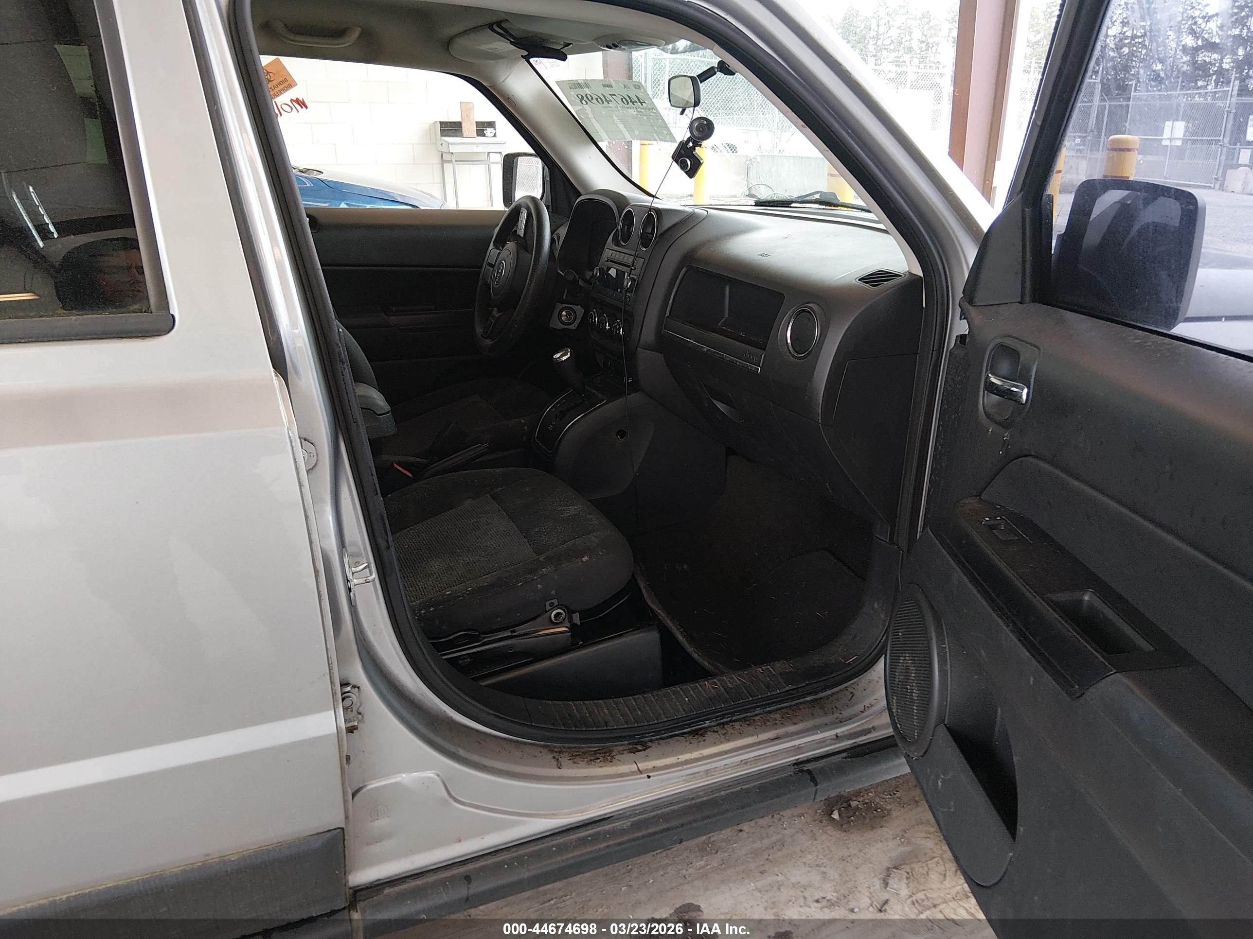 JEEP PATRIOT image 5