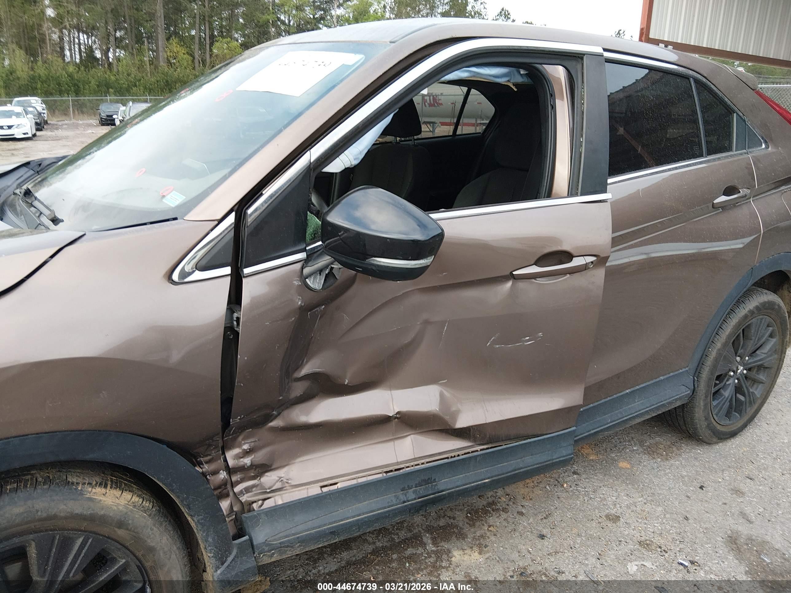 MITSUBISHI ECLIPSE image 6