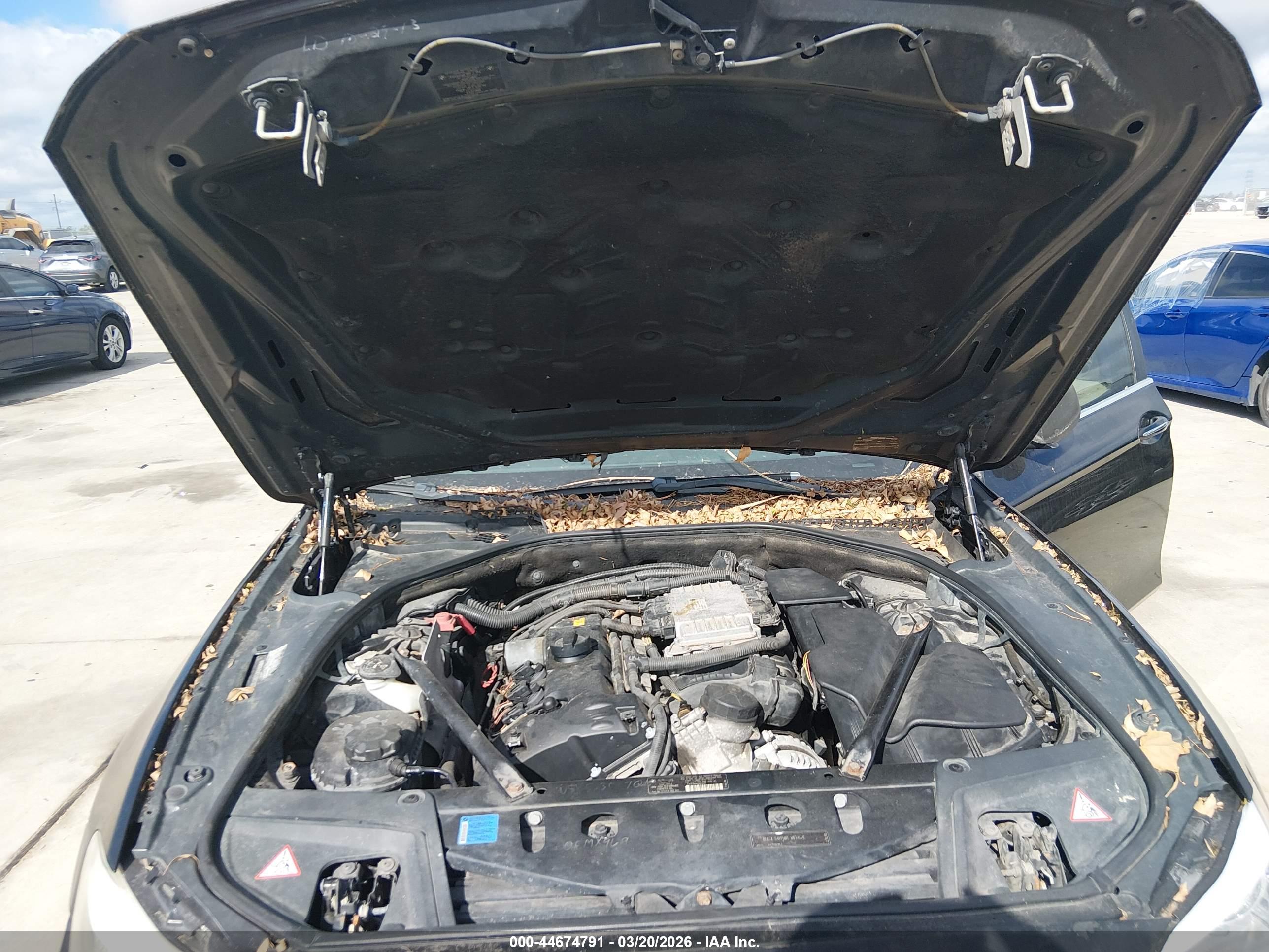 BMW 528I image 10