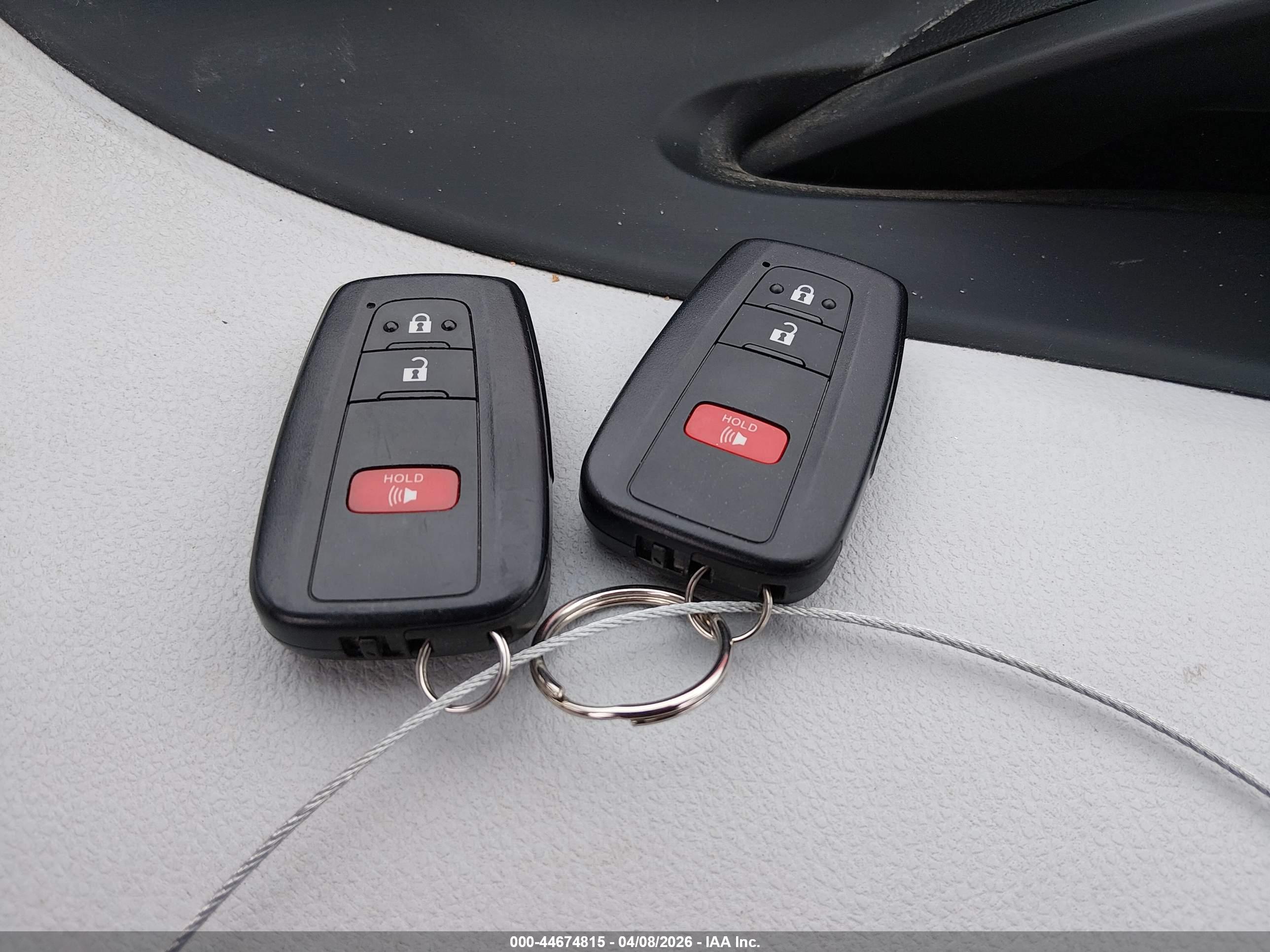 TOYOTA PRIUS image 11