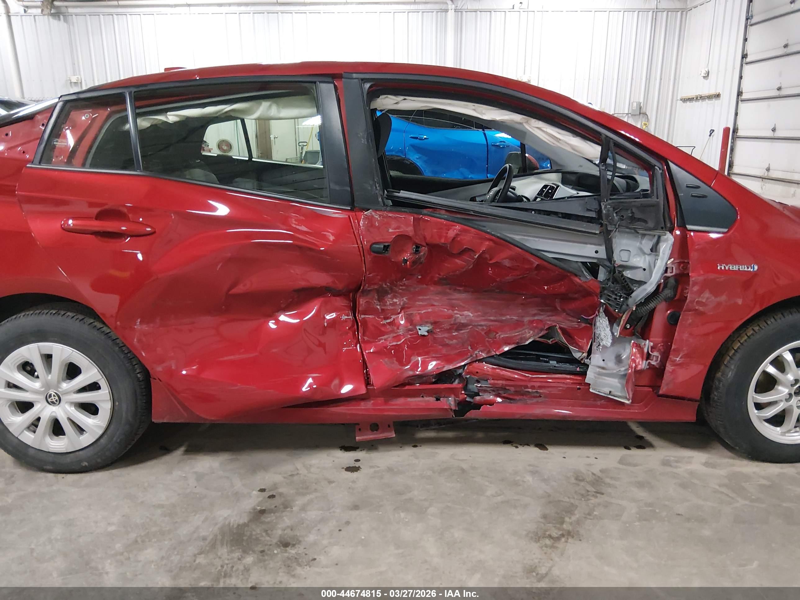 TOYOTA PRIUS image 6