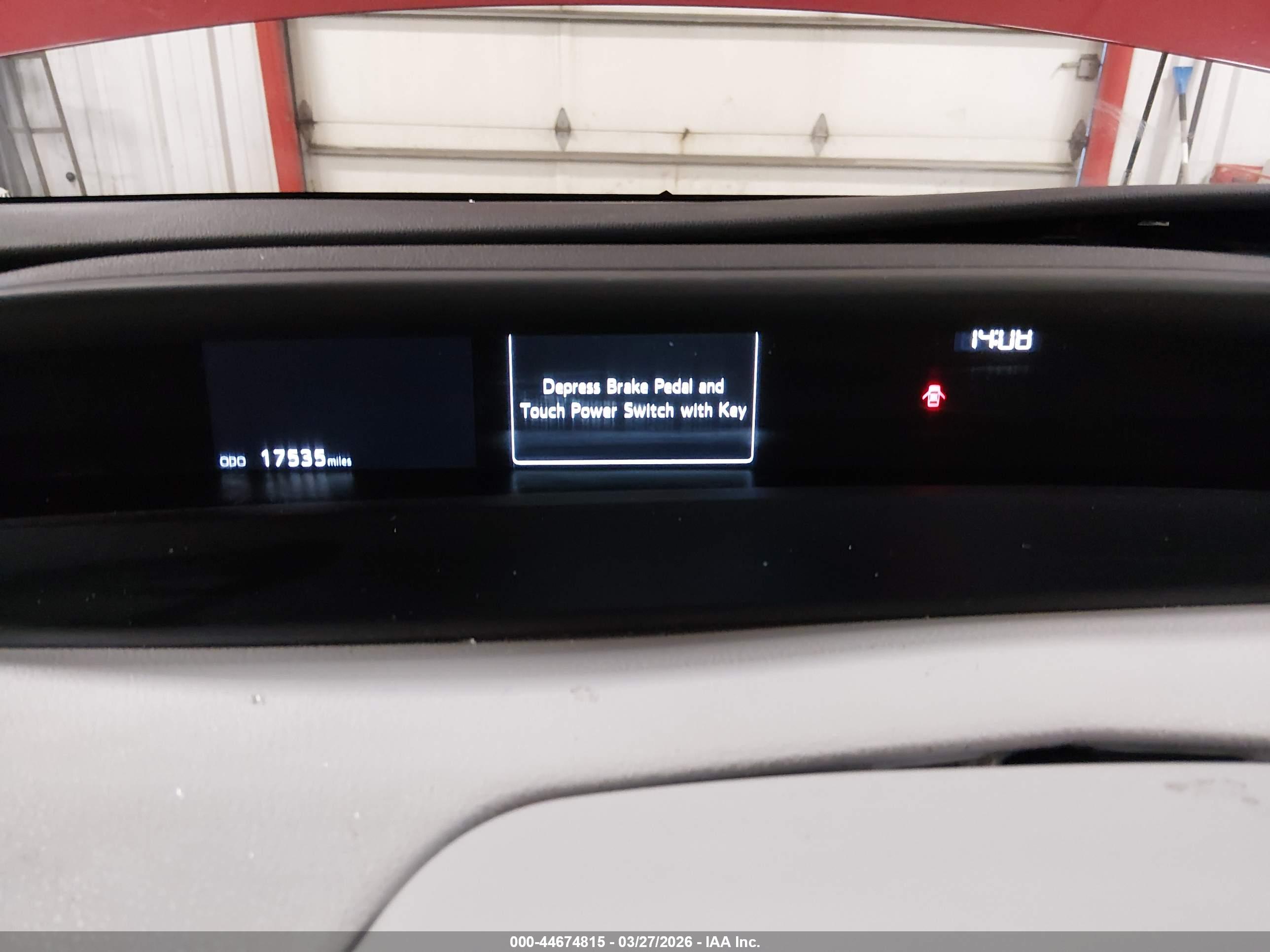 TOYOTA PRIUS image 7