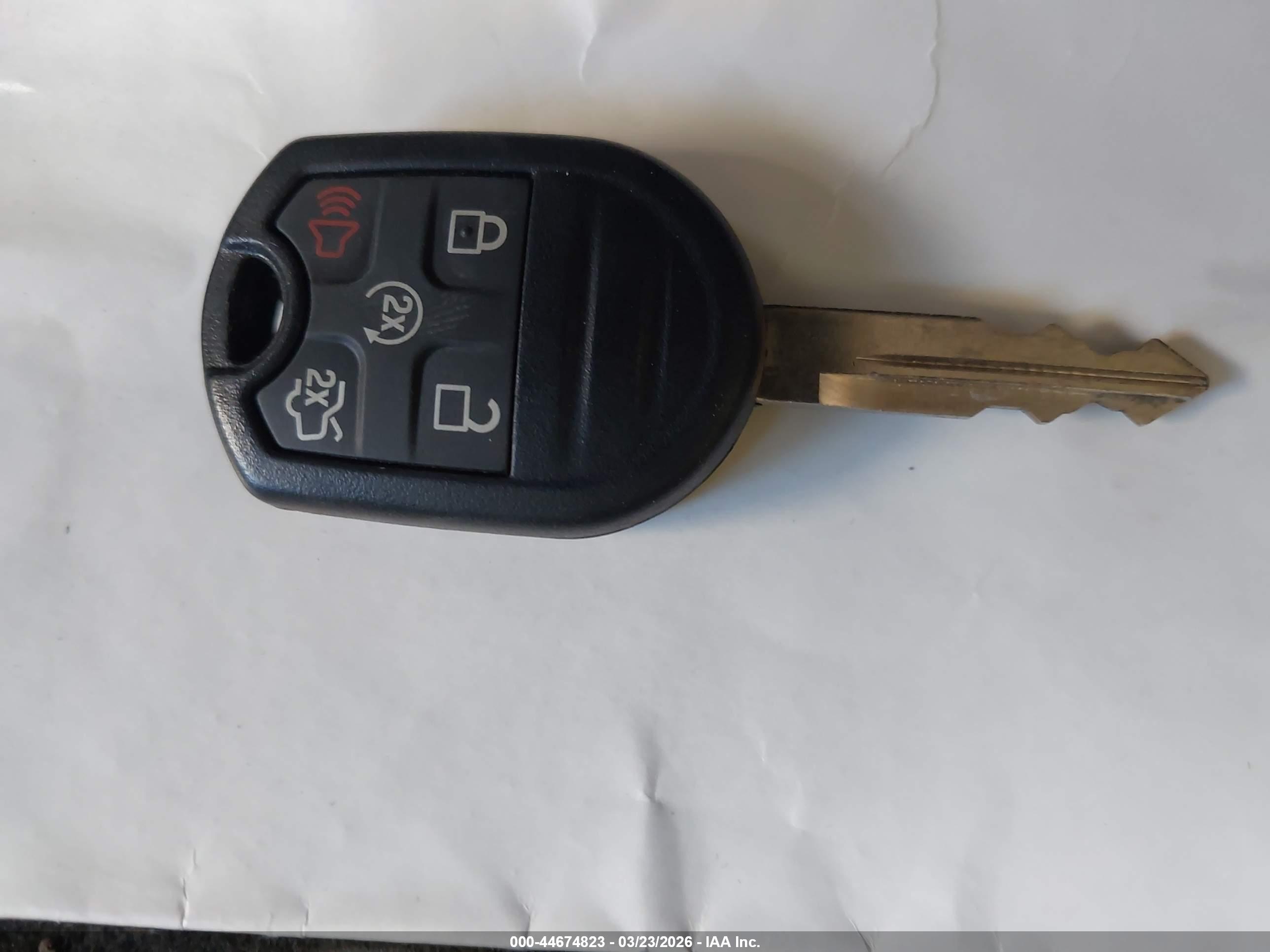 FORD TAURUS image 11