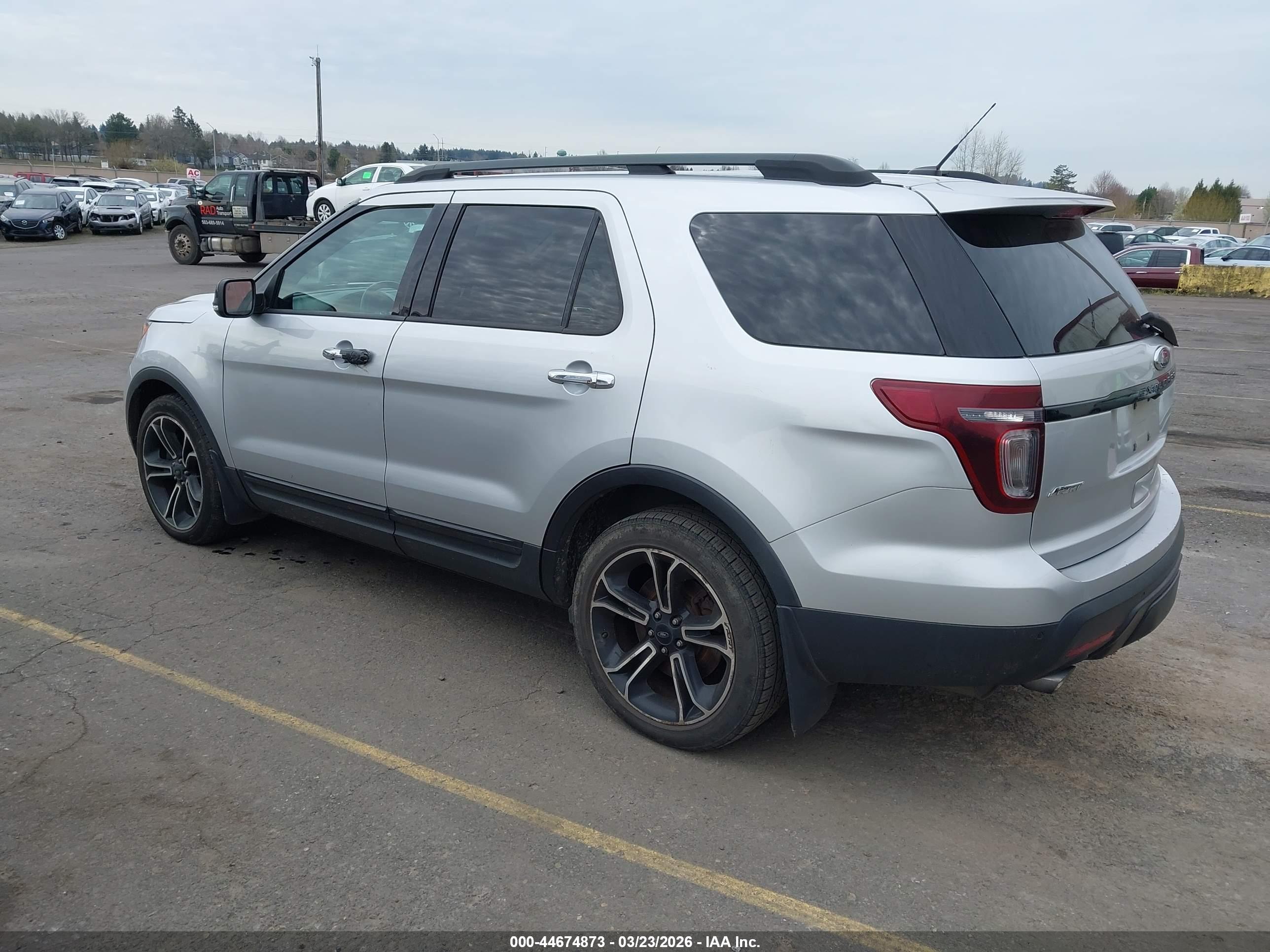 FORD EXPLORER image 3