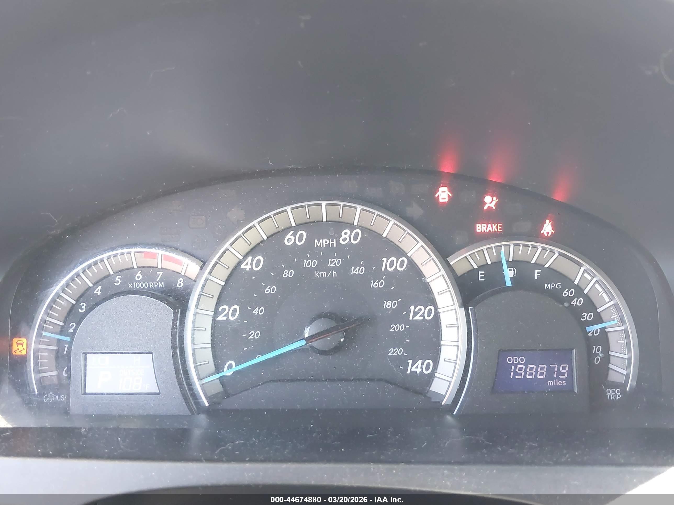 TOYOTA CAMRY image 7