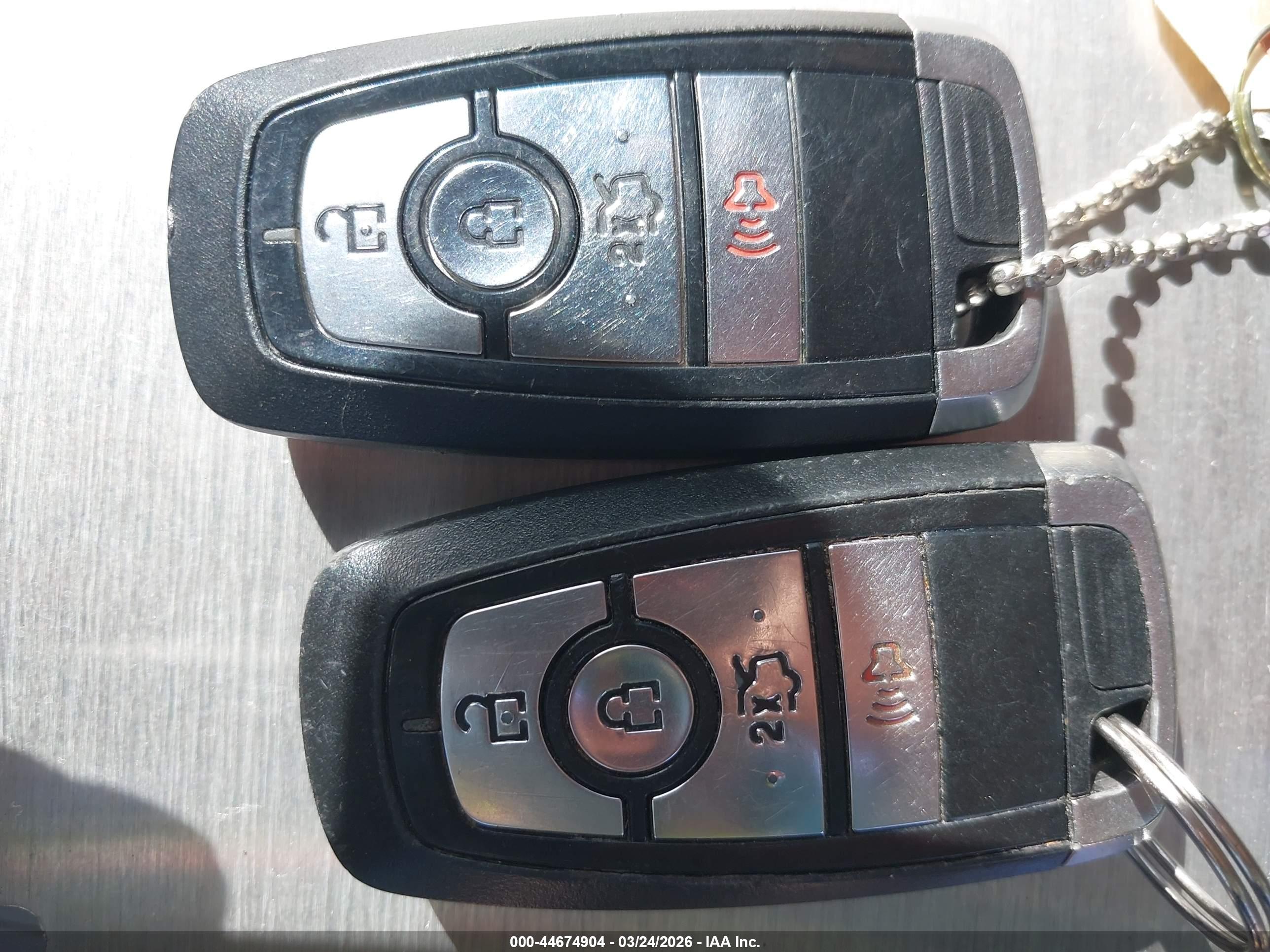 FORD FUSION image 11