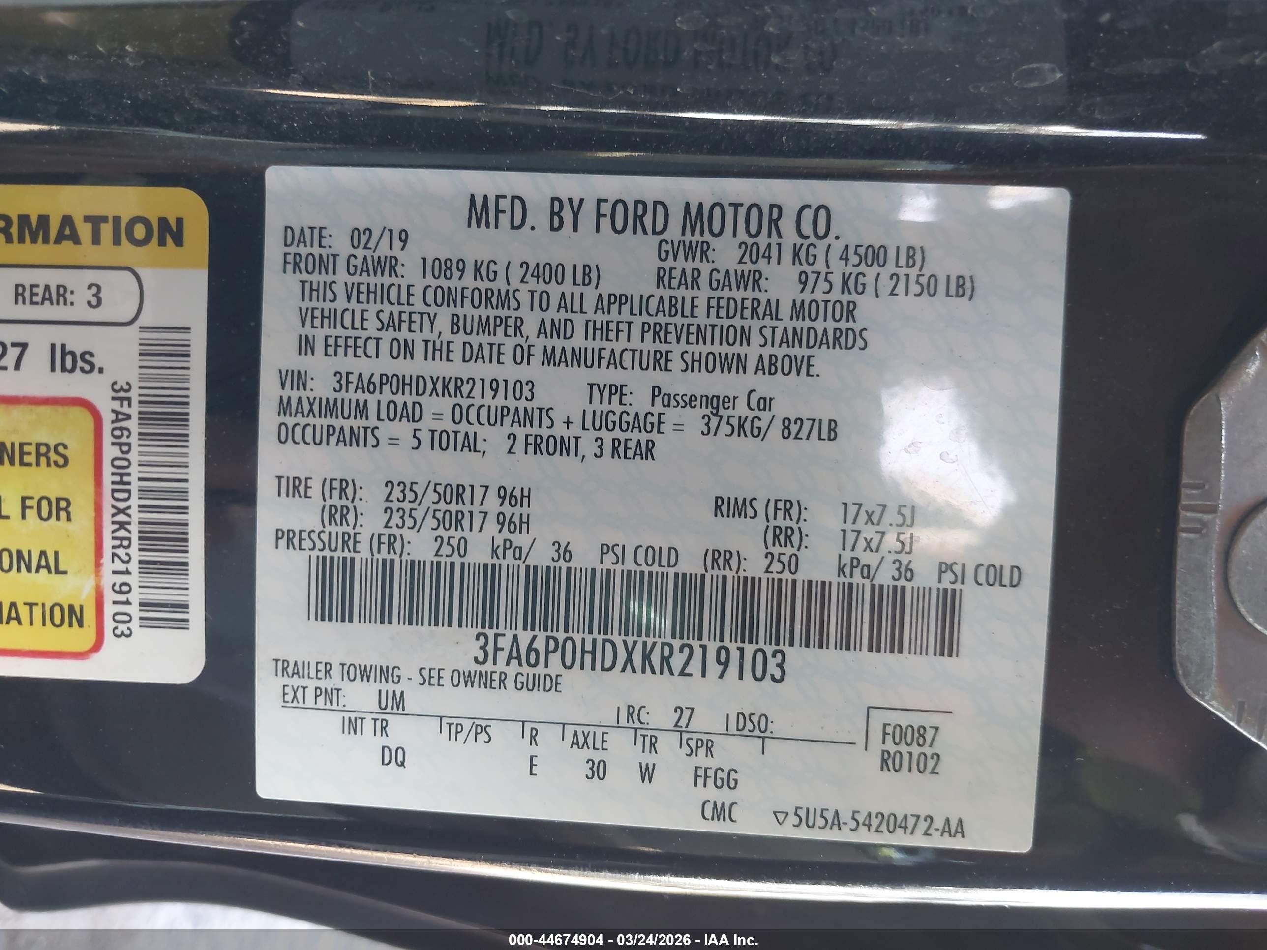 FORD FUSION image 9
