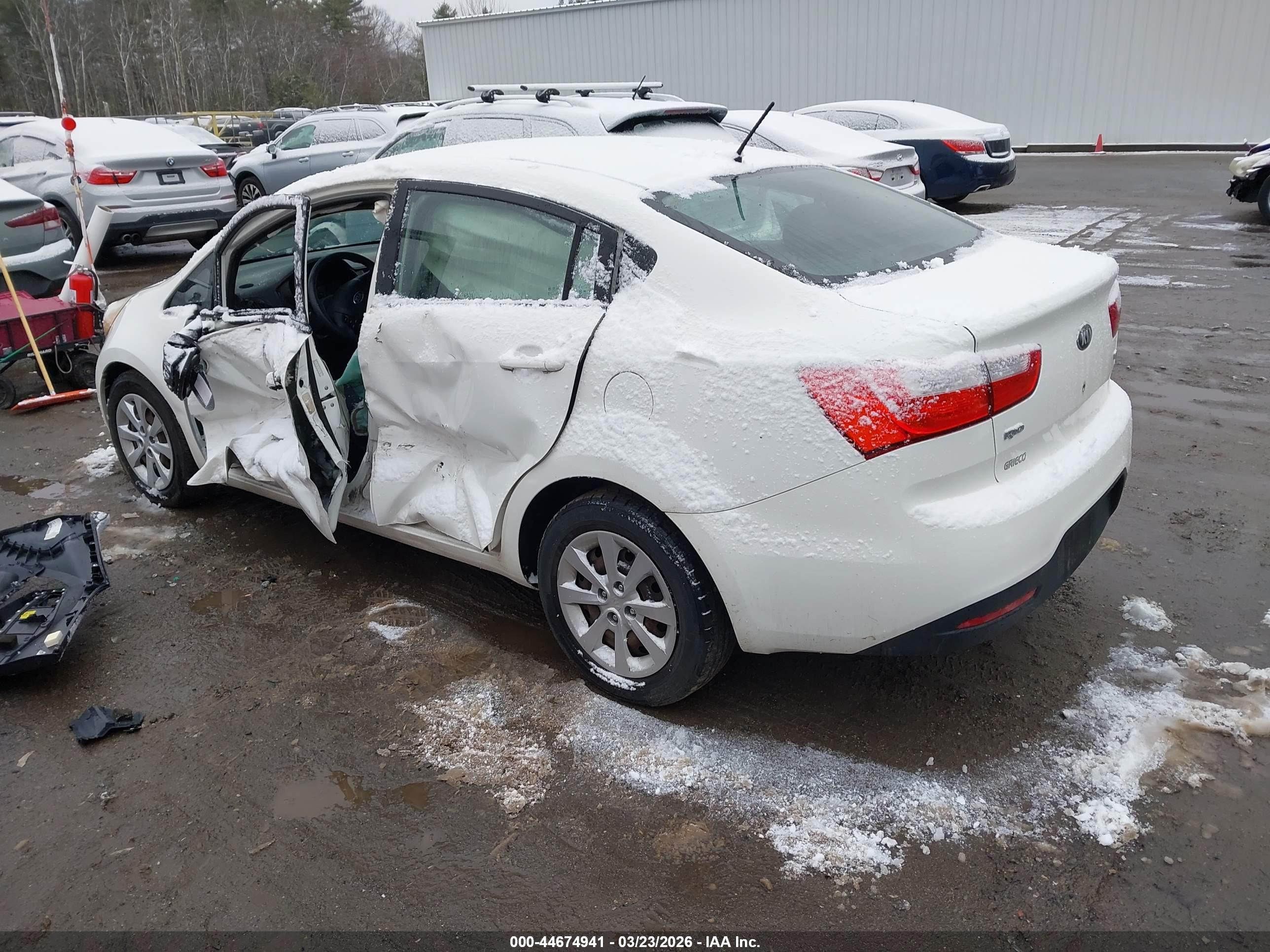 KIA RIO image 3