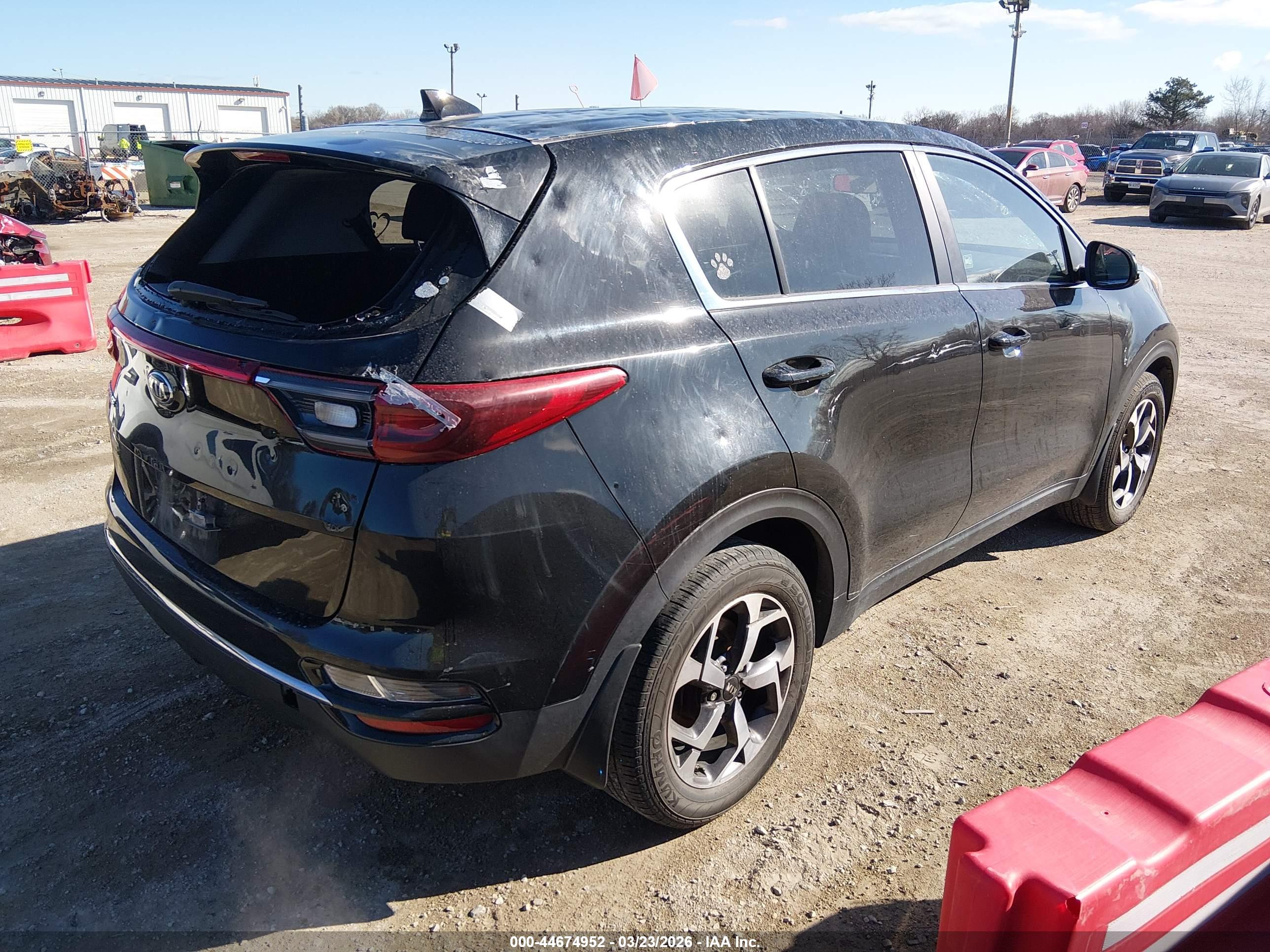 KIA SPORTAGE image 4