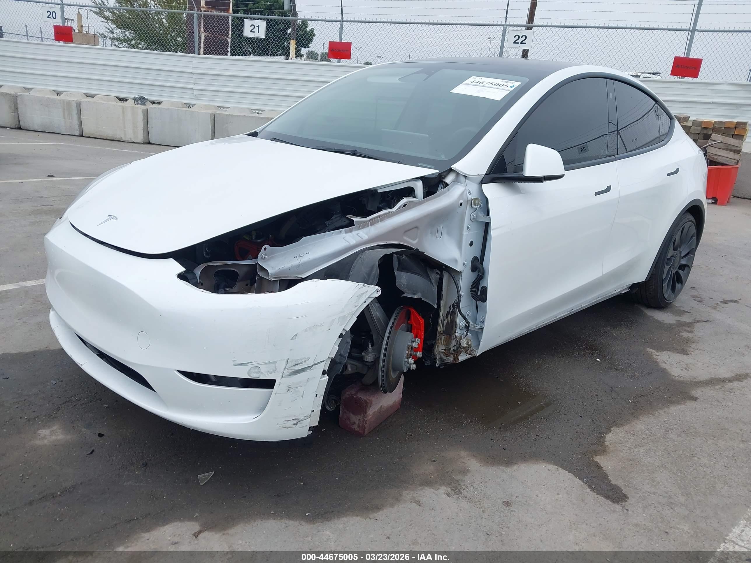 TESLA MODEL image 2