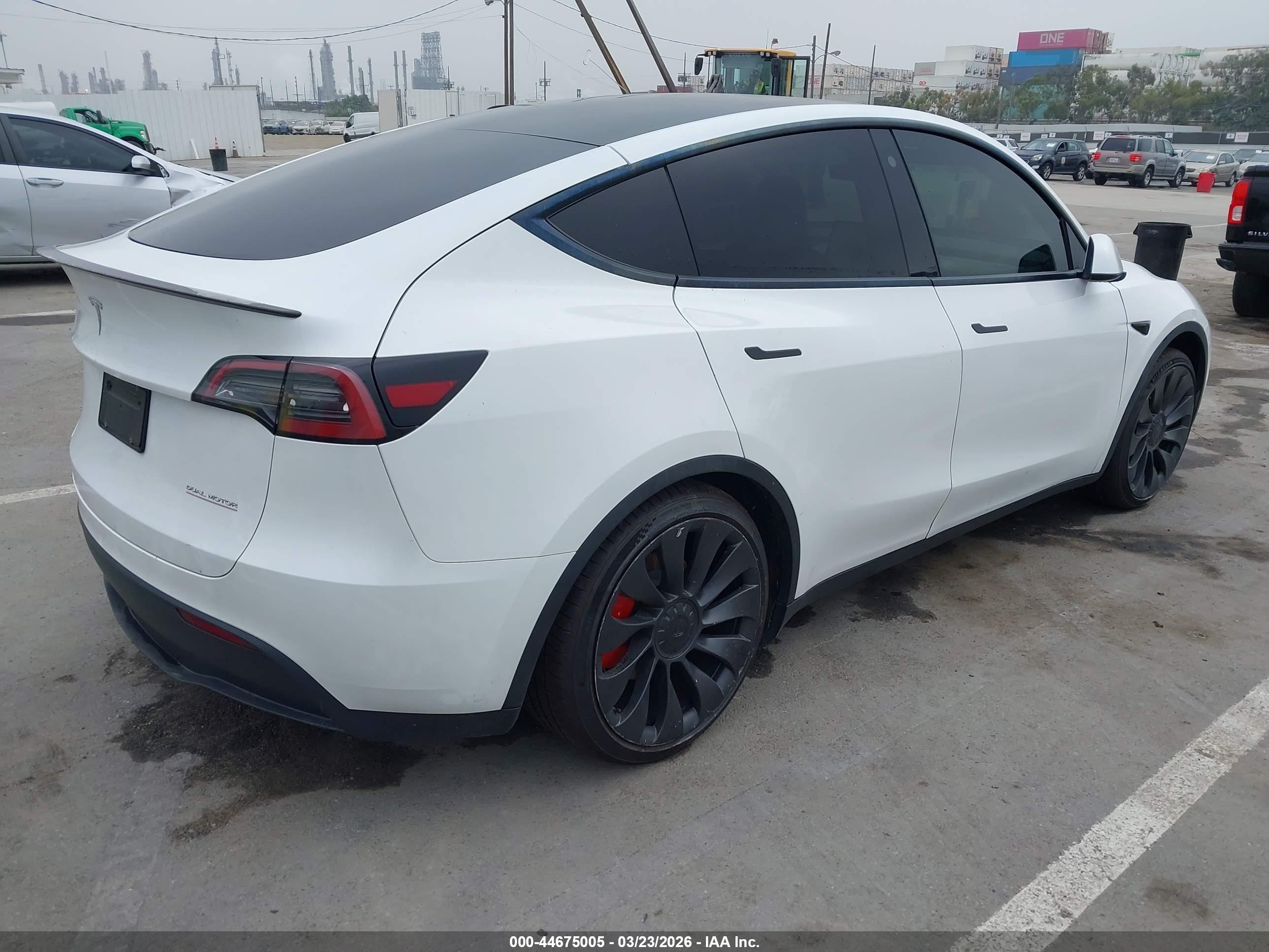 TESLA MODEL image 4