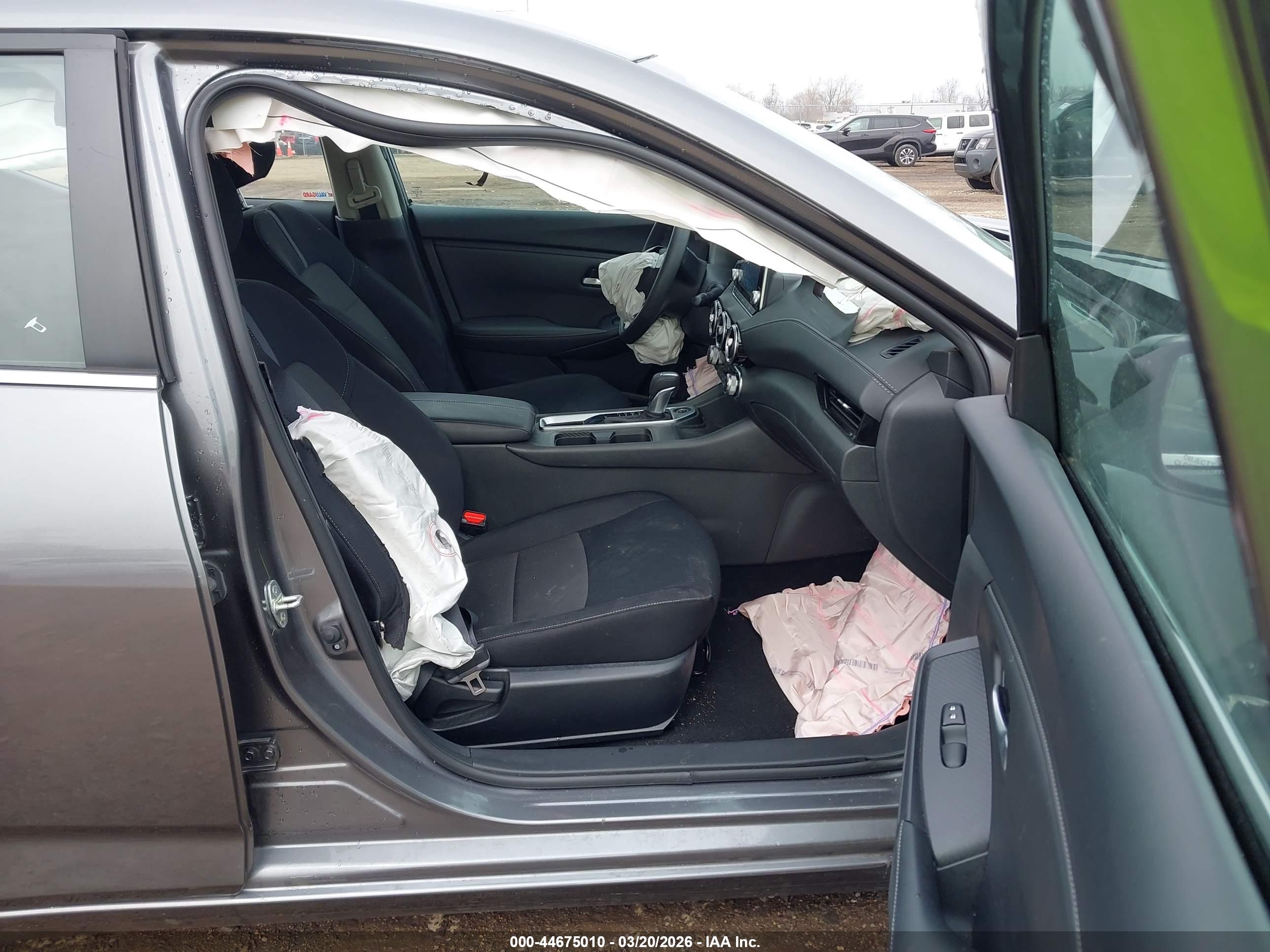 NISSAN SENTRA image 5