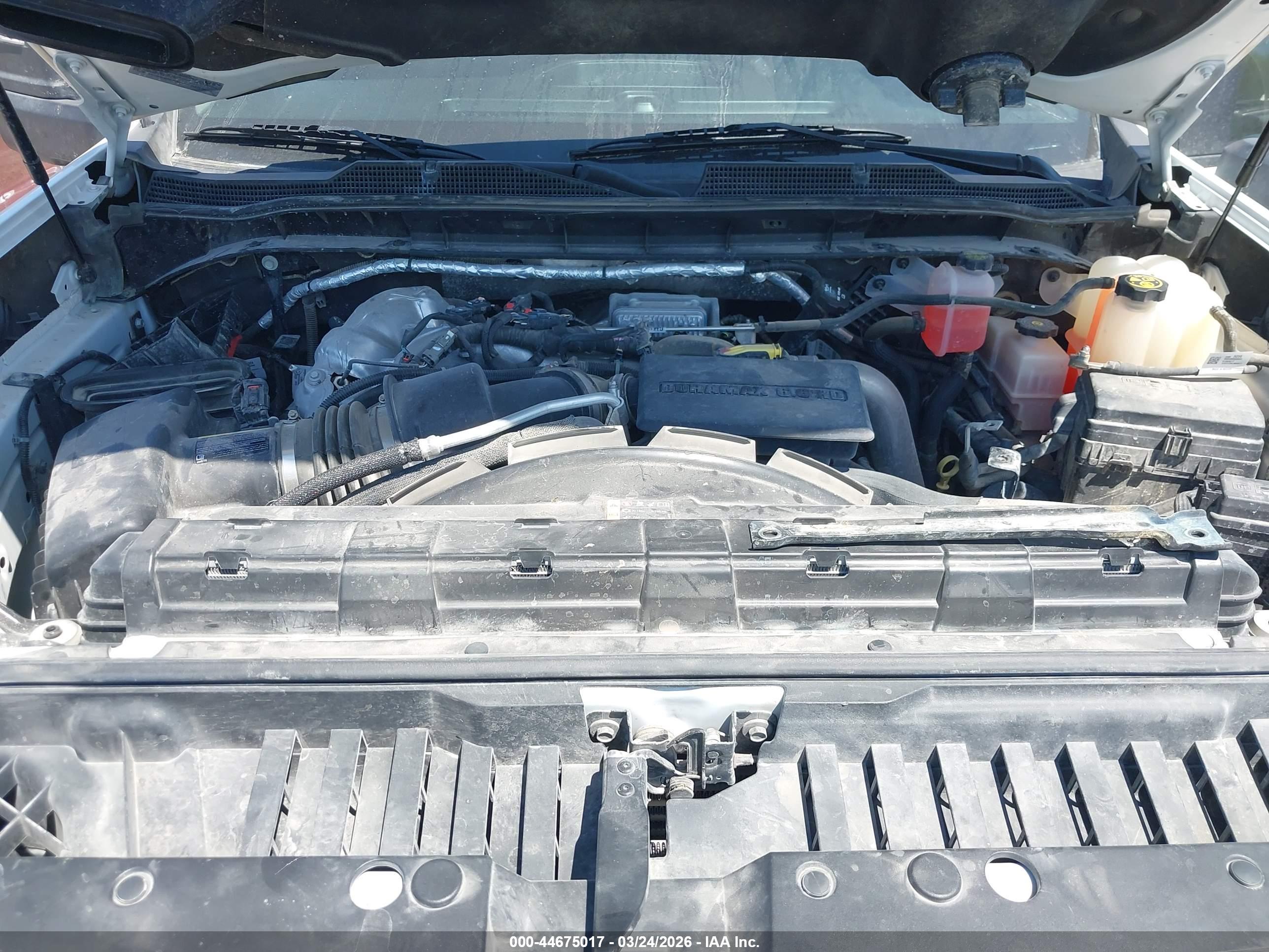 CHEVROLET SILVERADO image 10