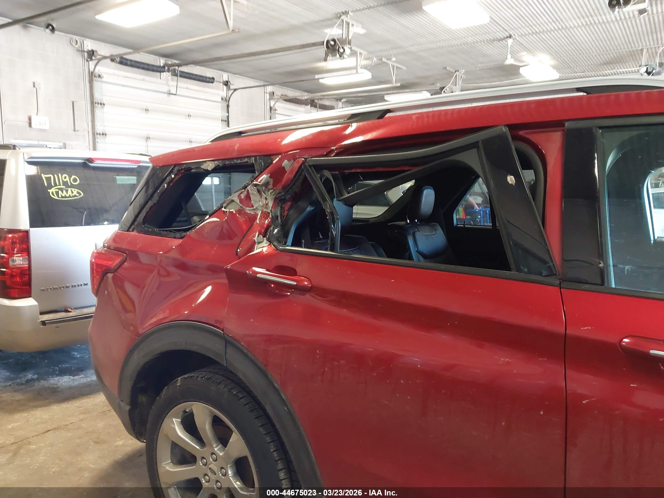 FORD EXPLORER image 6