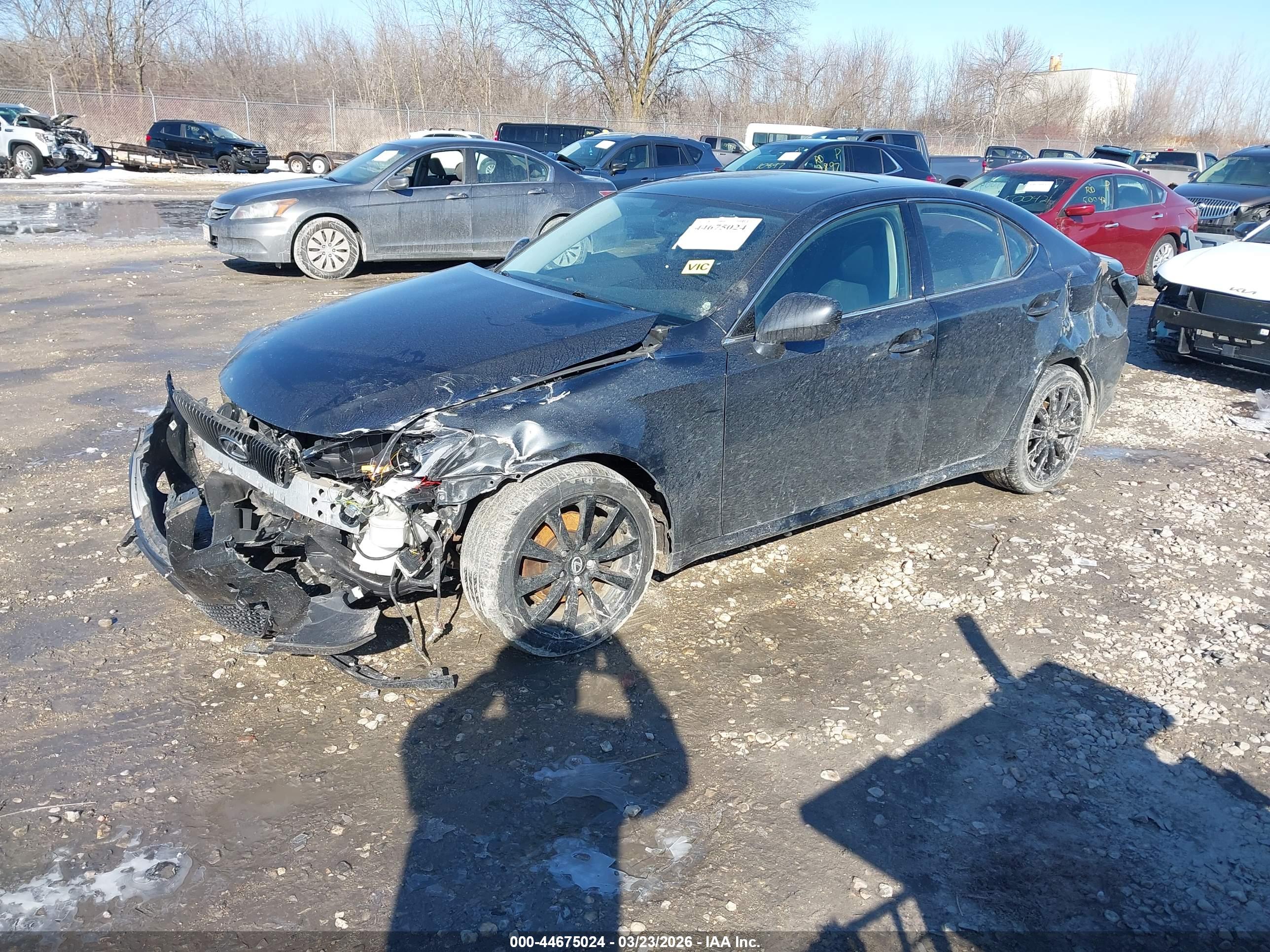 LEXUS IS image 2