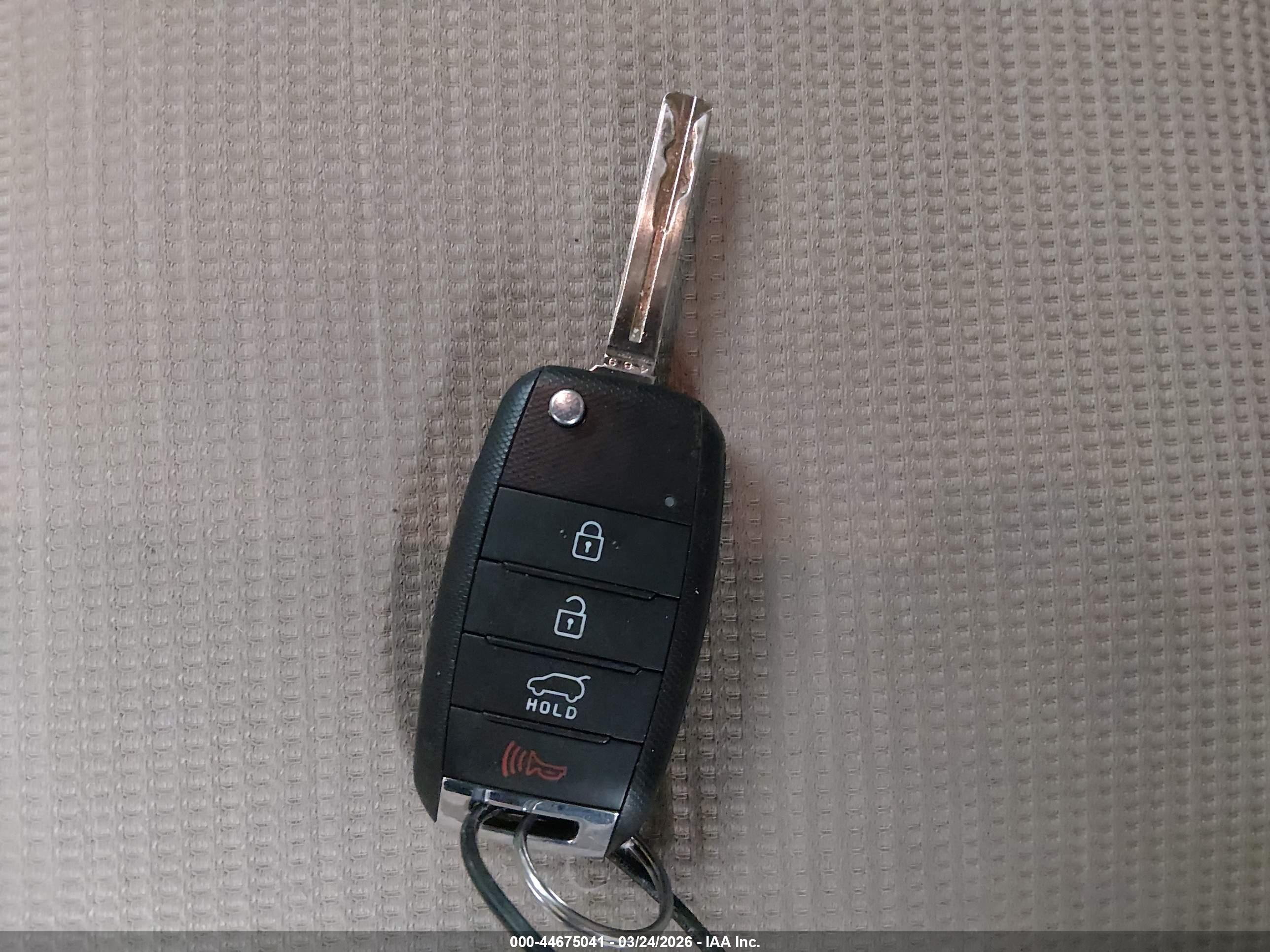KIA SORENTO image 11