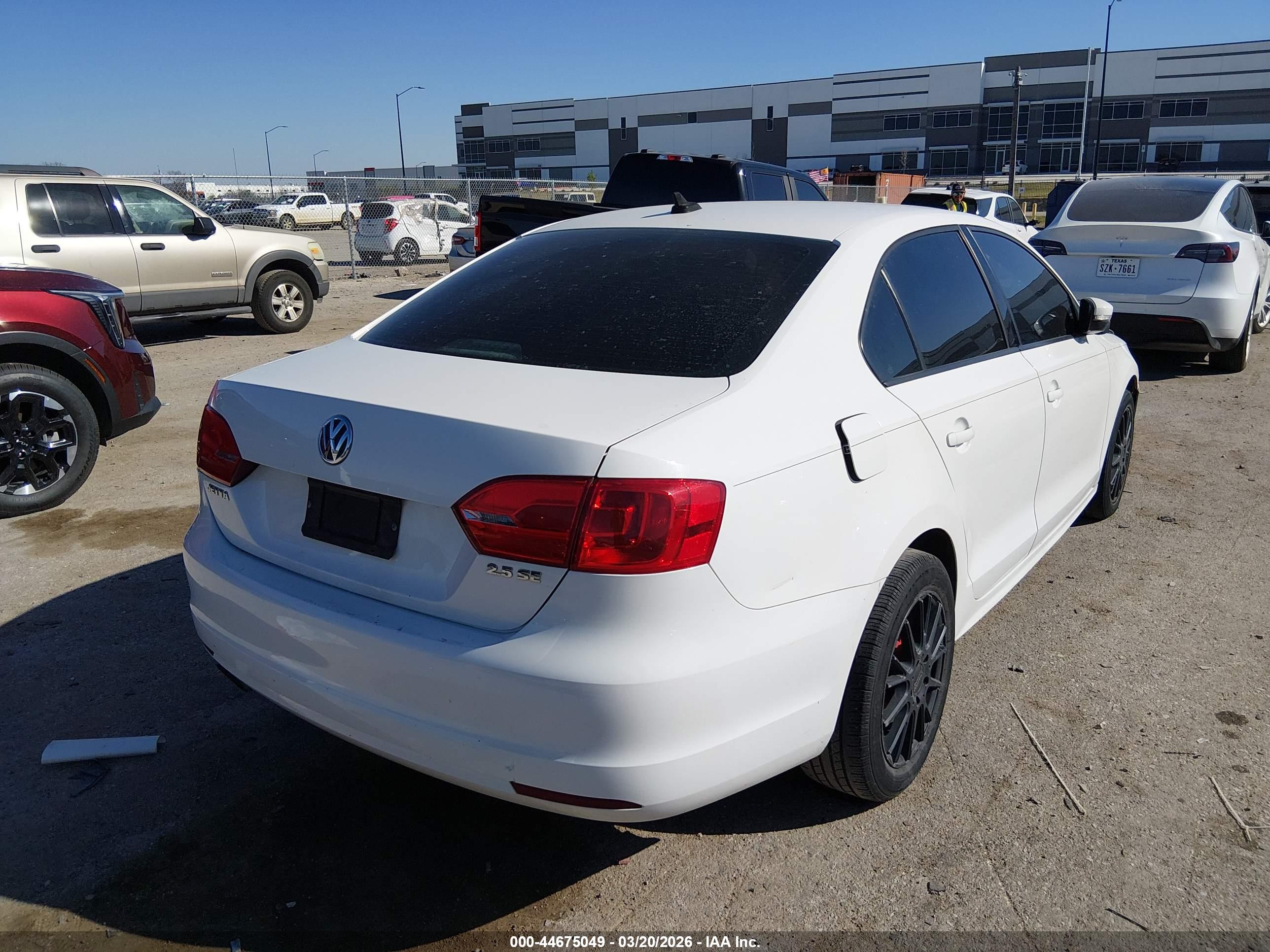 VOLKSWAGEN JETTA image 4