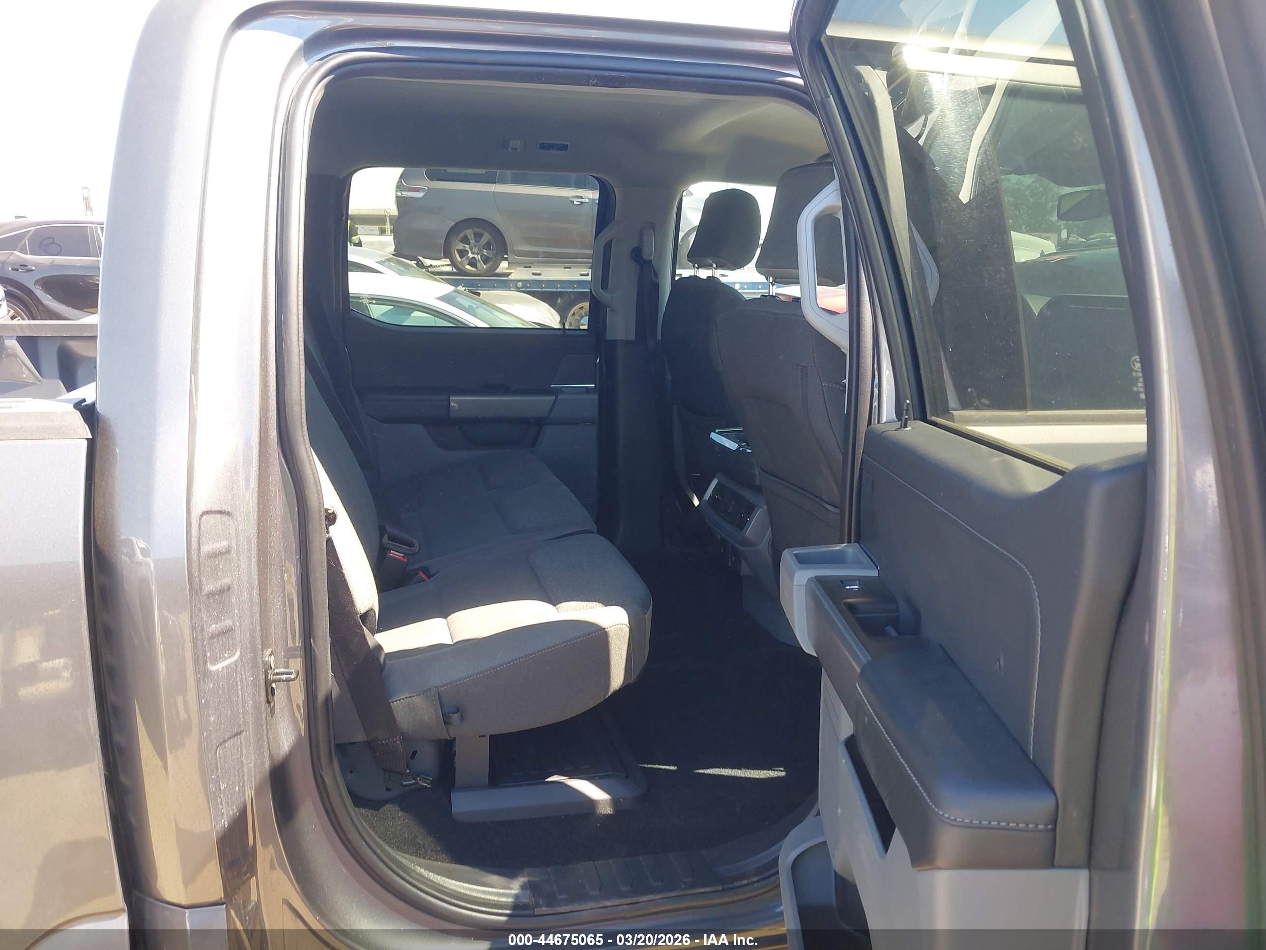 FORD F-150 image 8