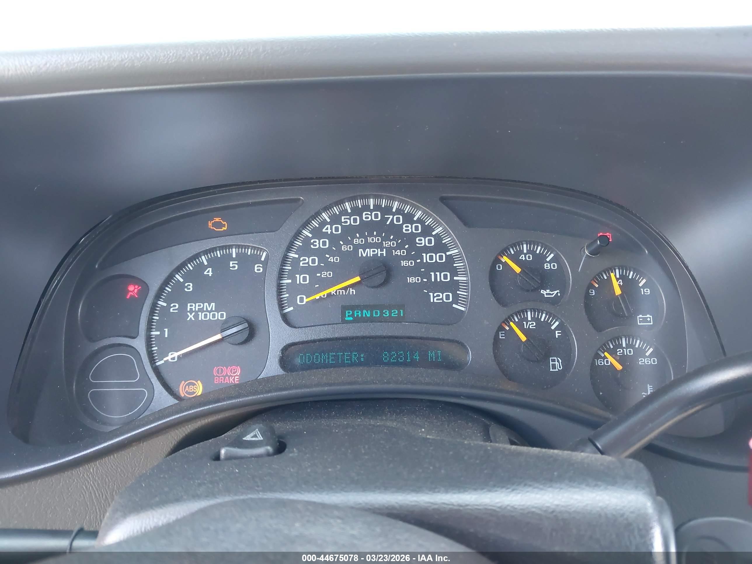 CHEVROLET SILVERADO image 7