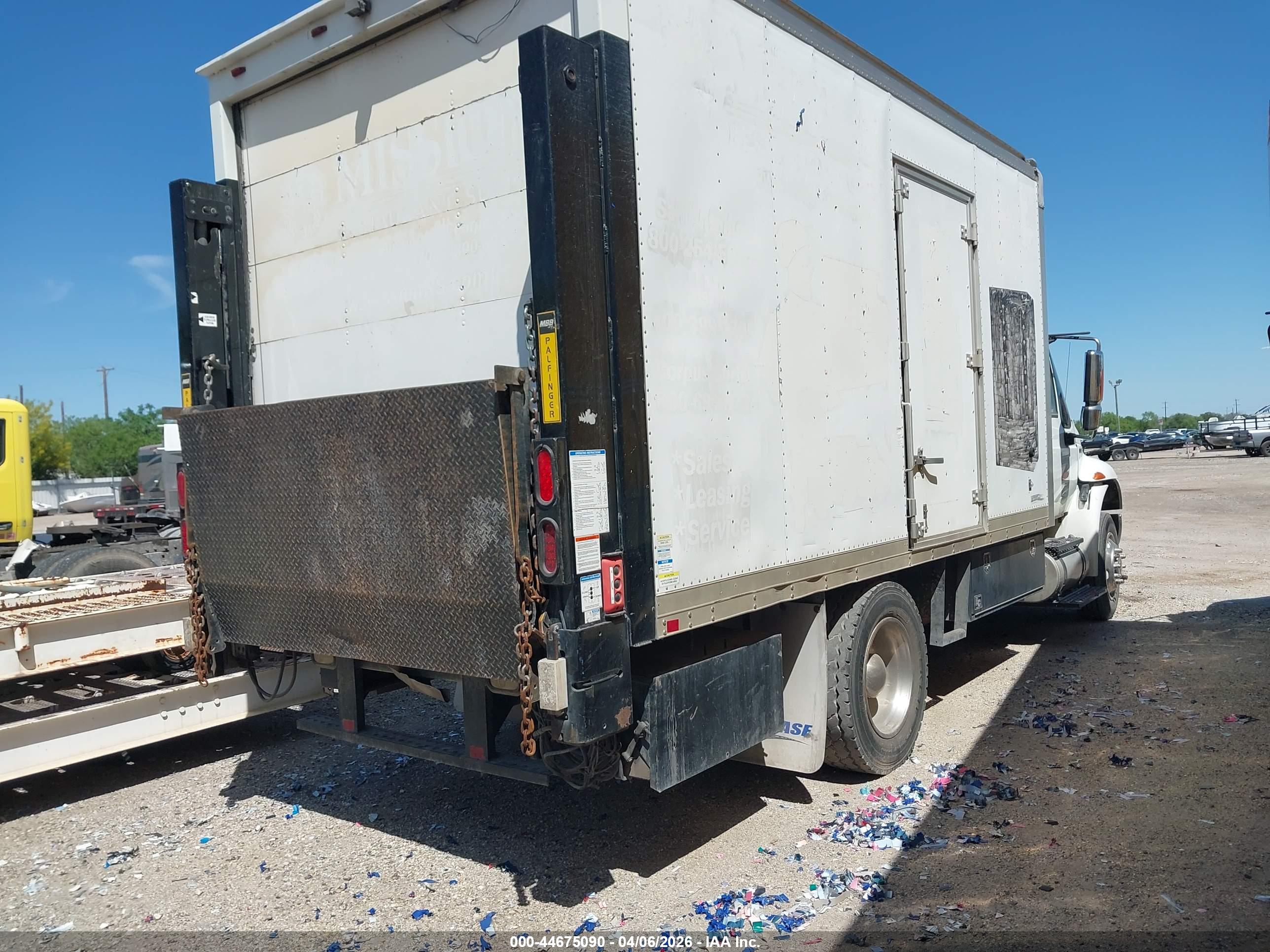 INTERNATIONAL 4000 image 4