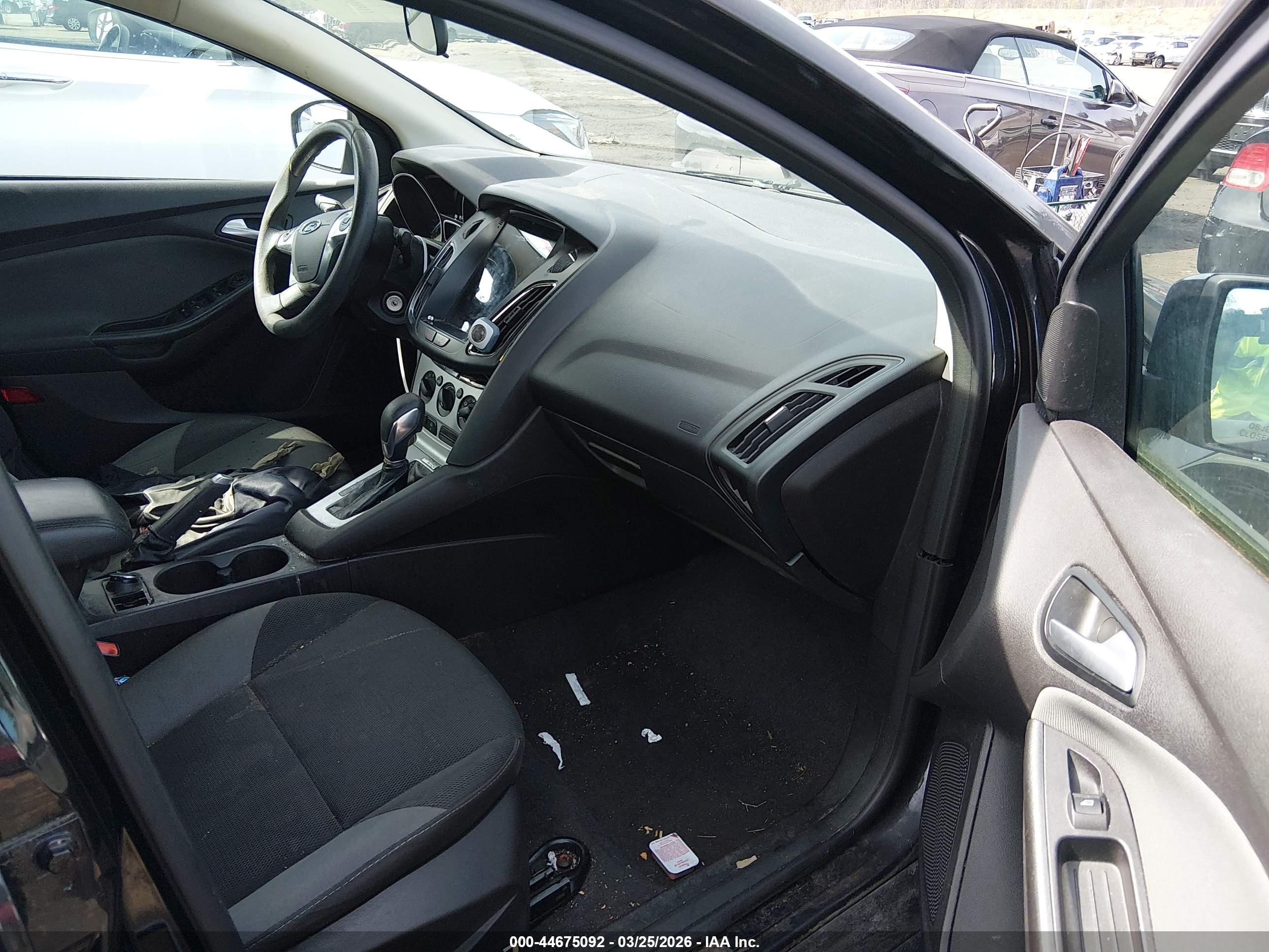 FORD FOCUS image 5