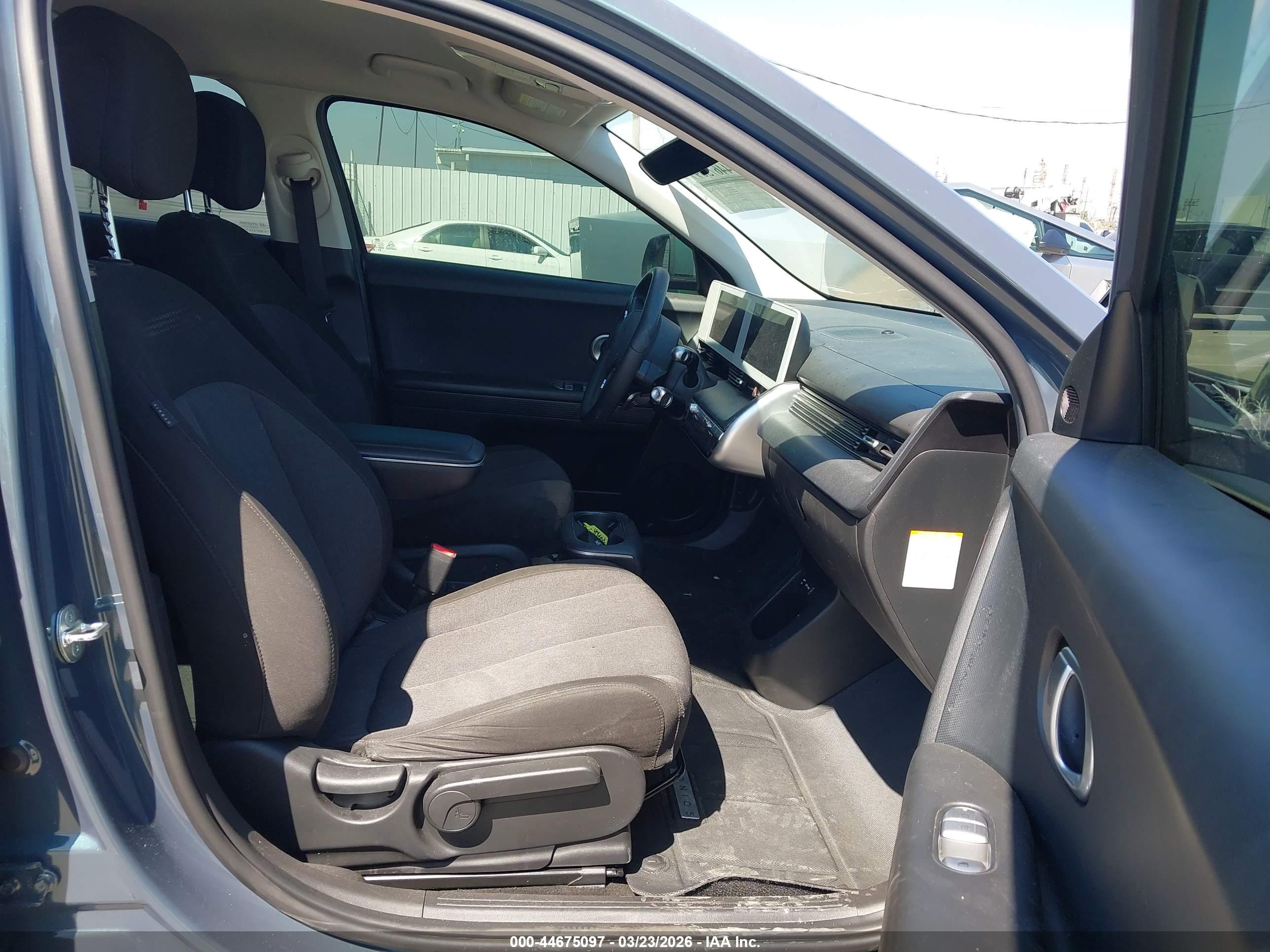 HYUNDAI IONIQ image 5