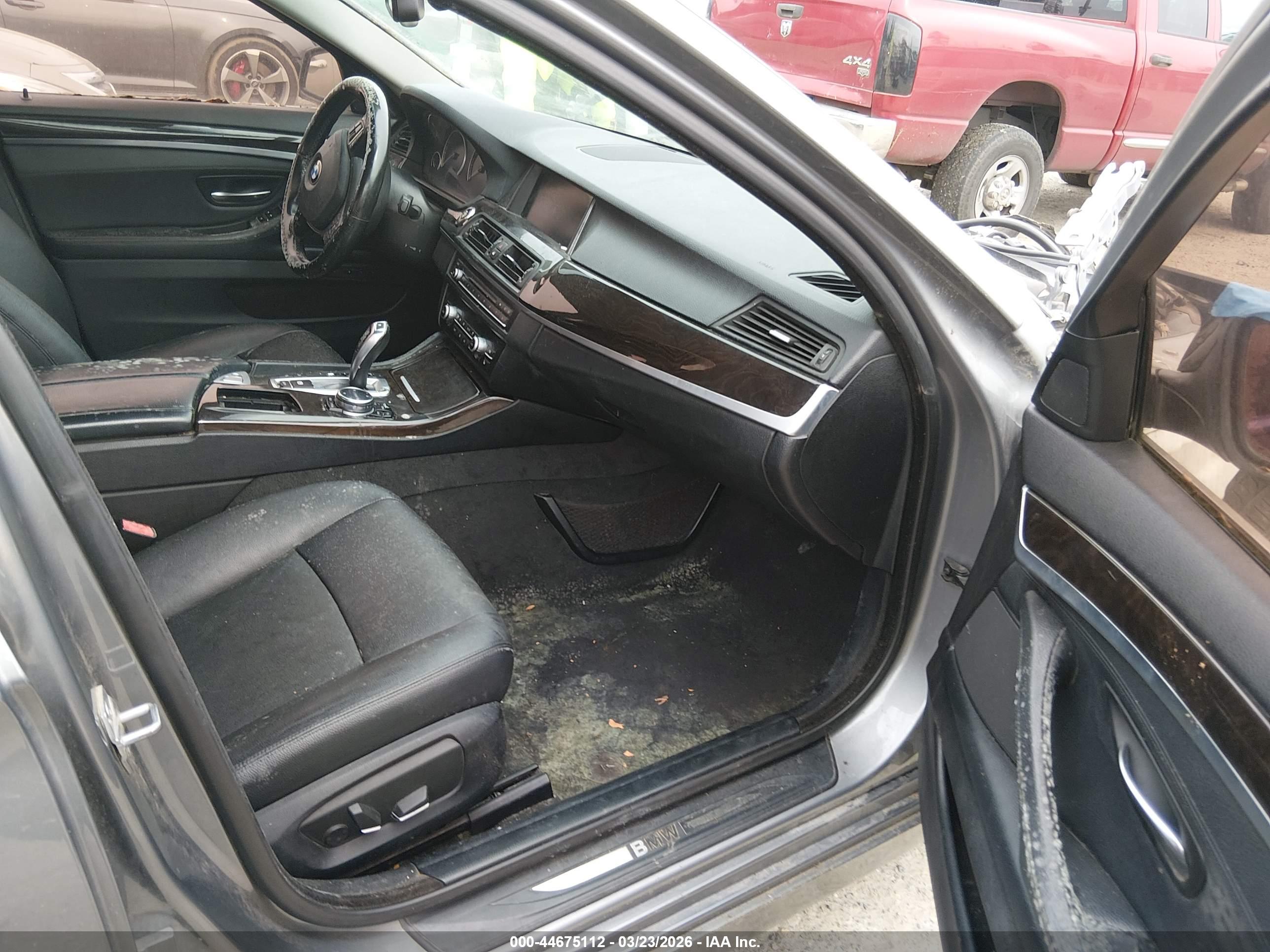 BMW 535I image 5