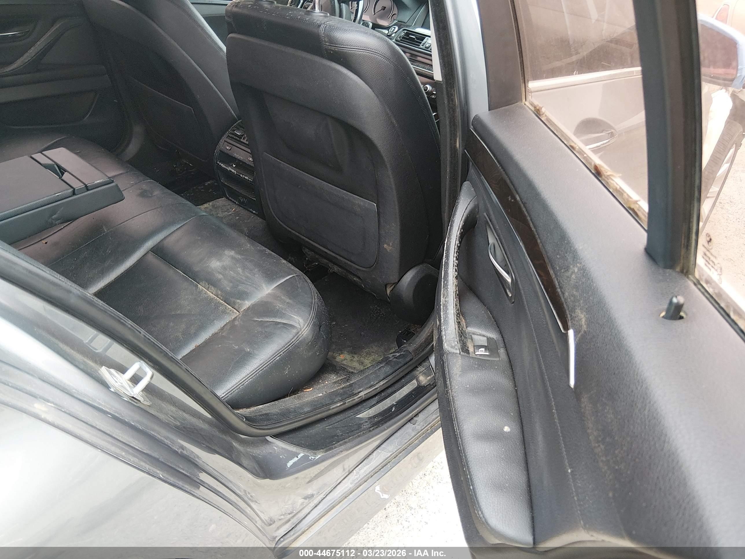 BMW 535I image 8