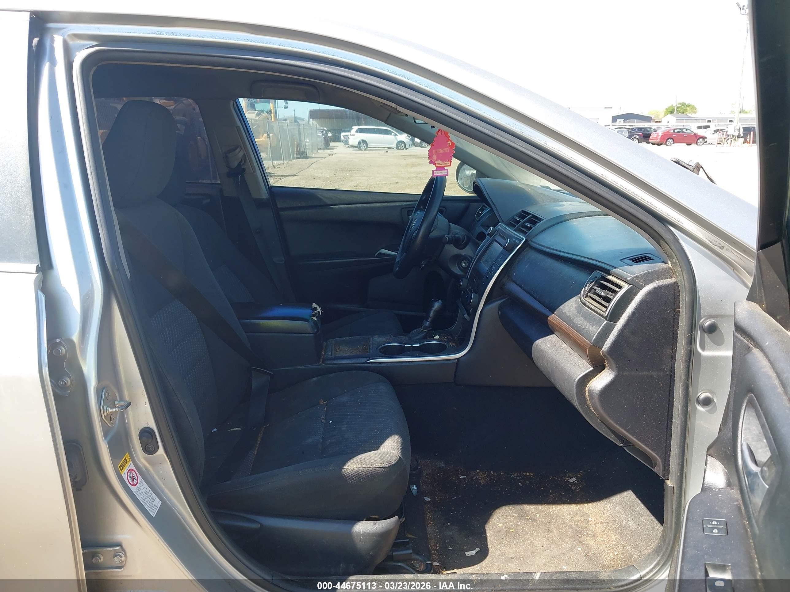 TOYOTA CAMRY image 5