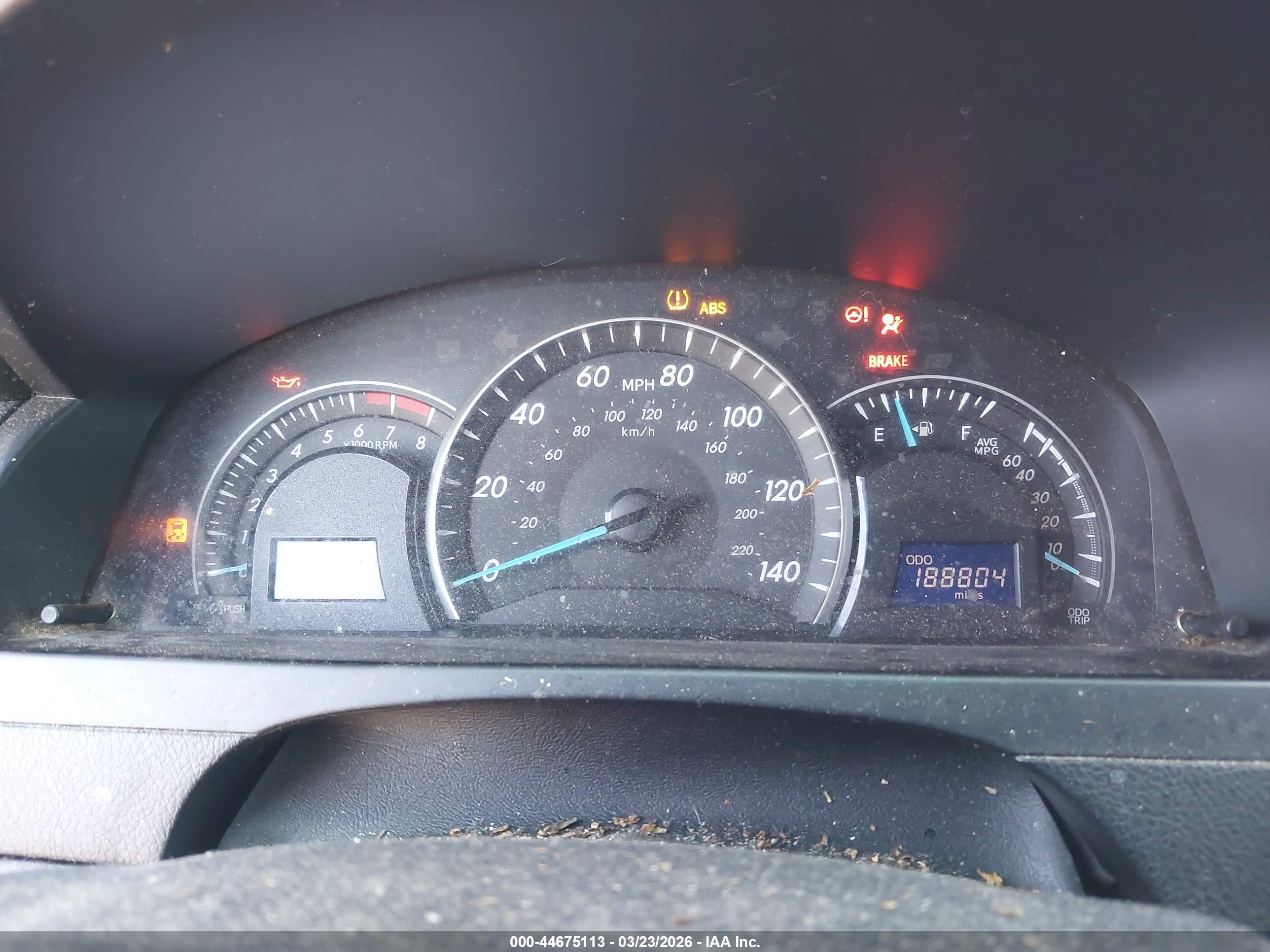 TOYOTA CAMRY image 7