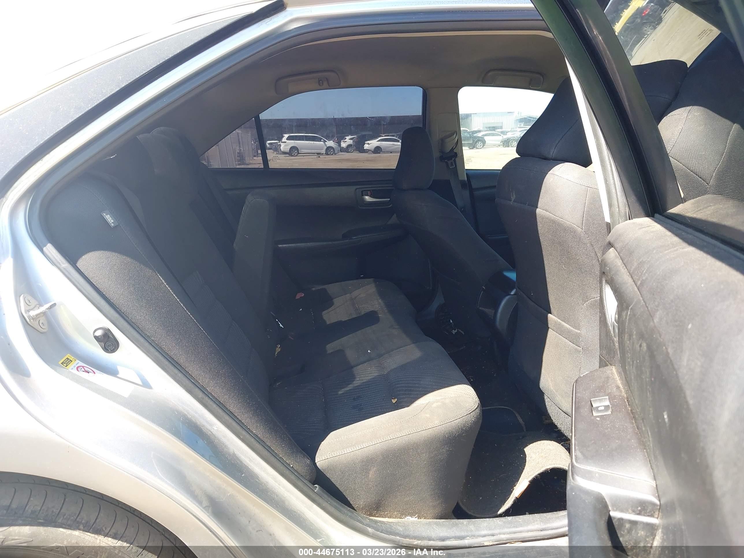 TOYOTA CAMRY image 8