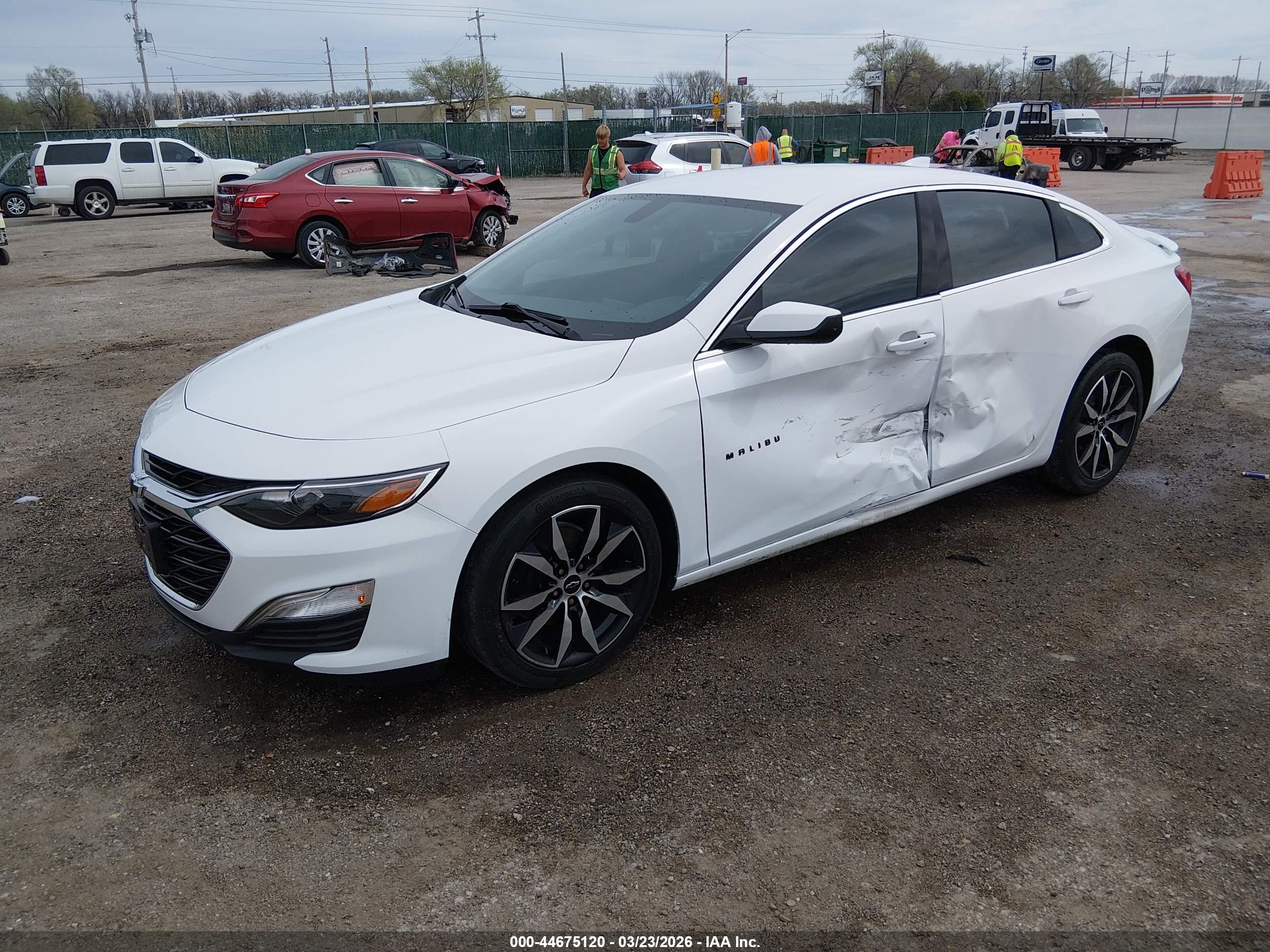 CHEVROLET MALIBU image 2