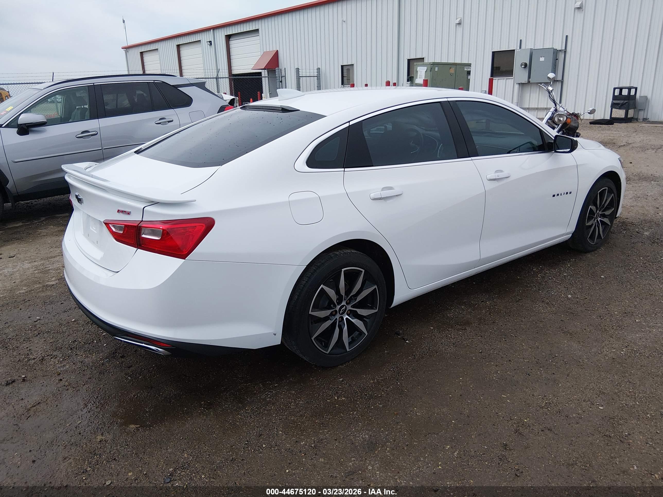 CHEVROLET MALIBU image 4