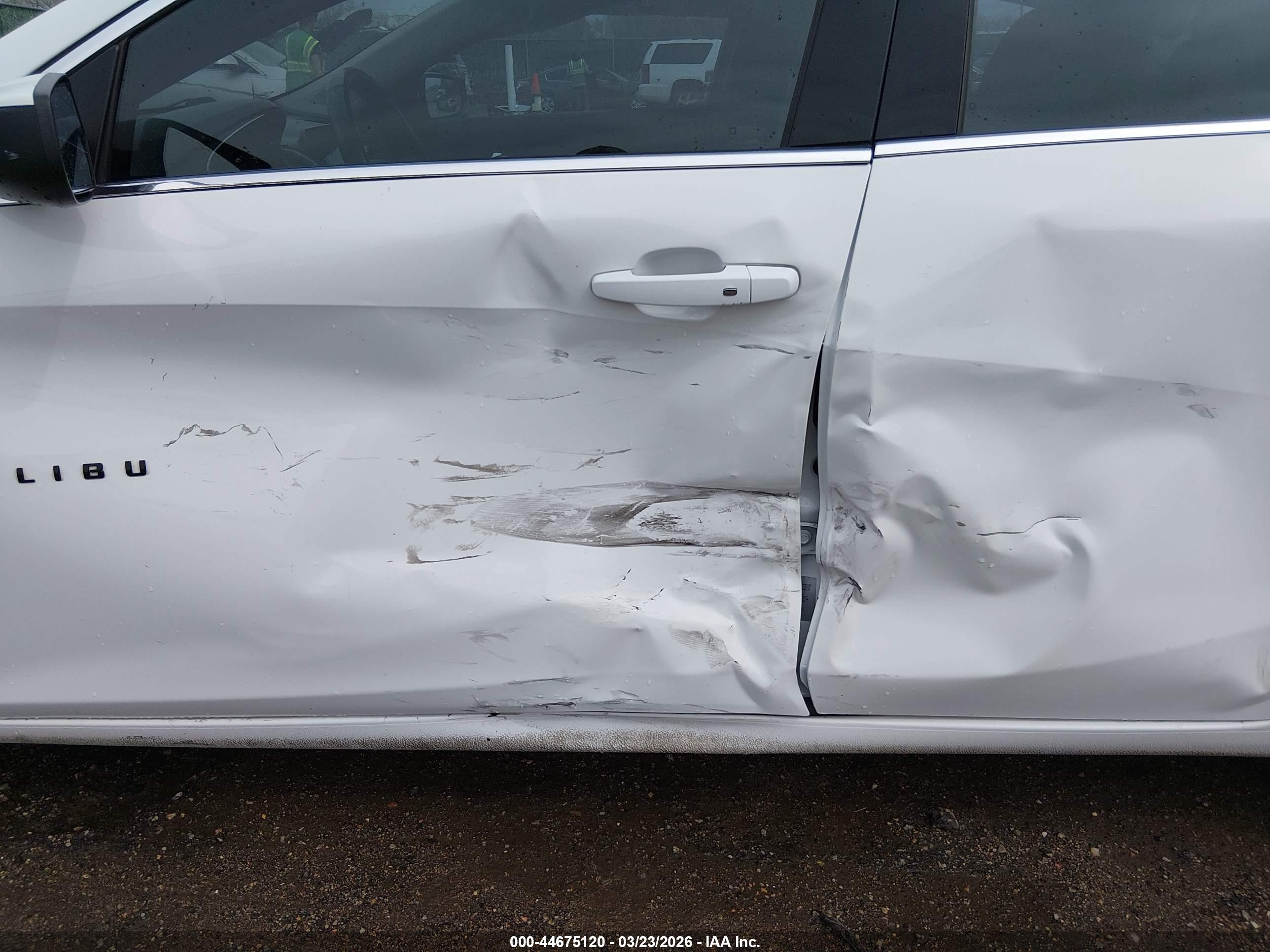 CHEVROLET MALIBU image 6