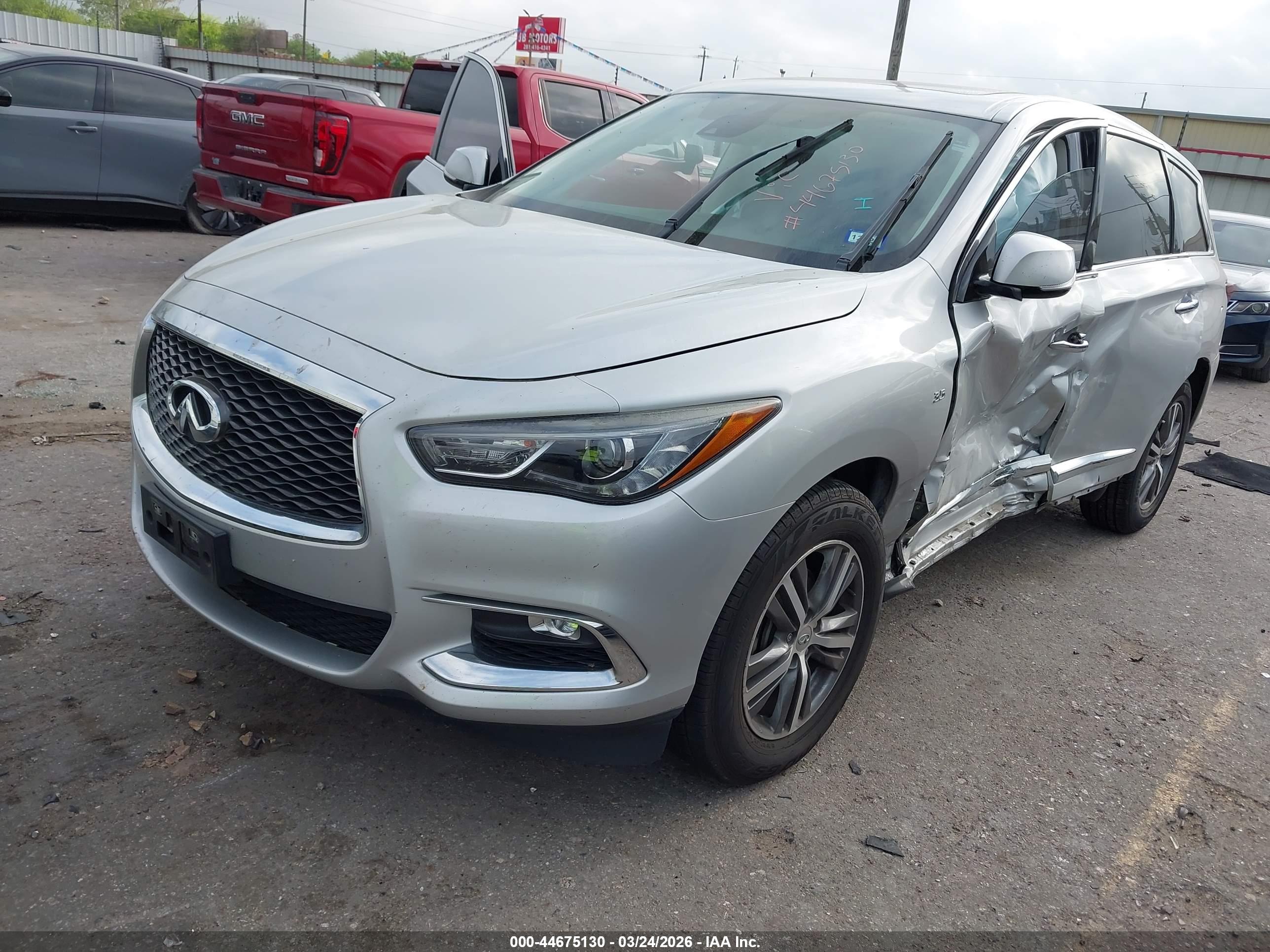 INFINITI QX60 image 2