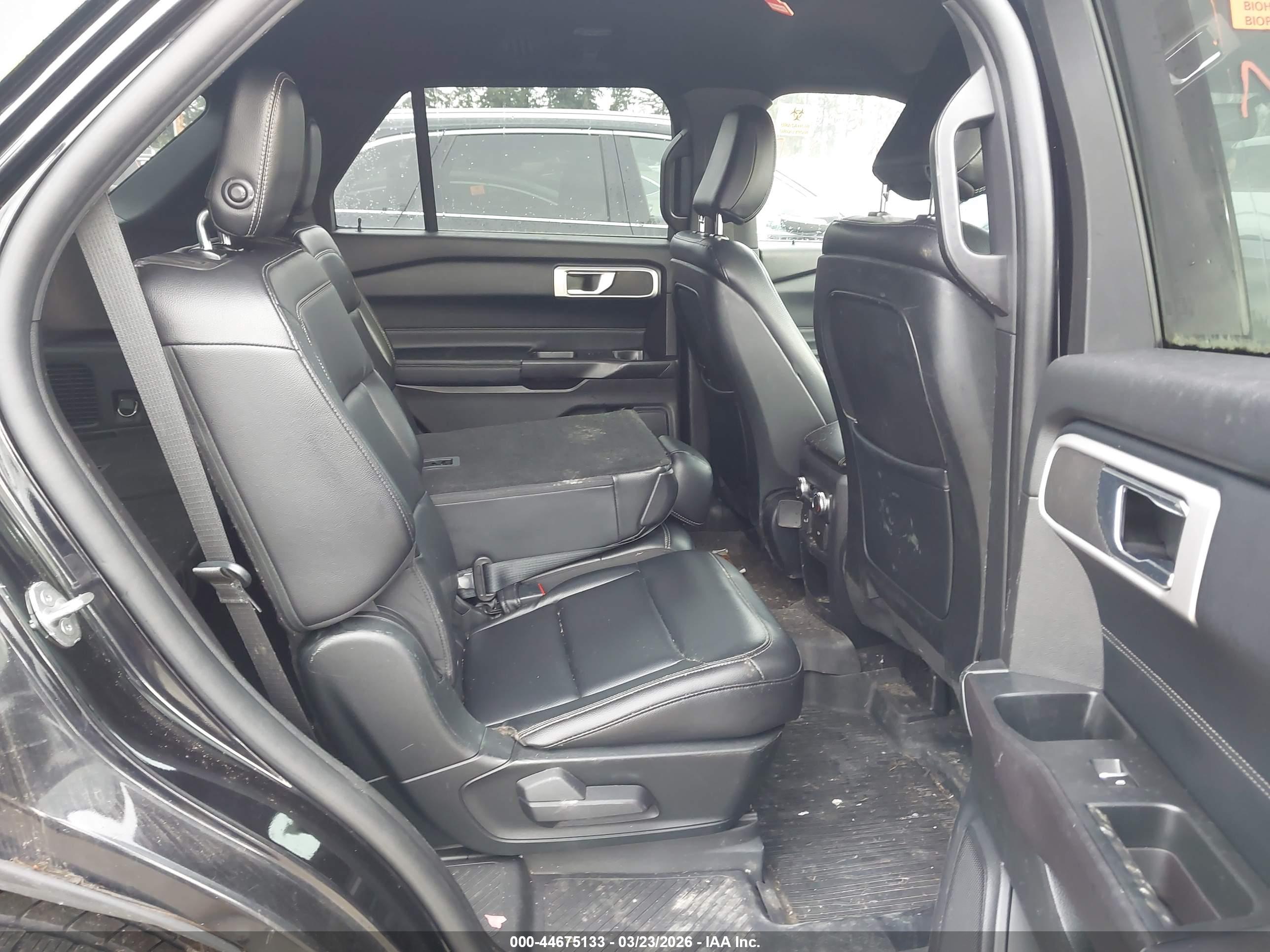 FORD EXPLORER image 8