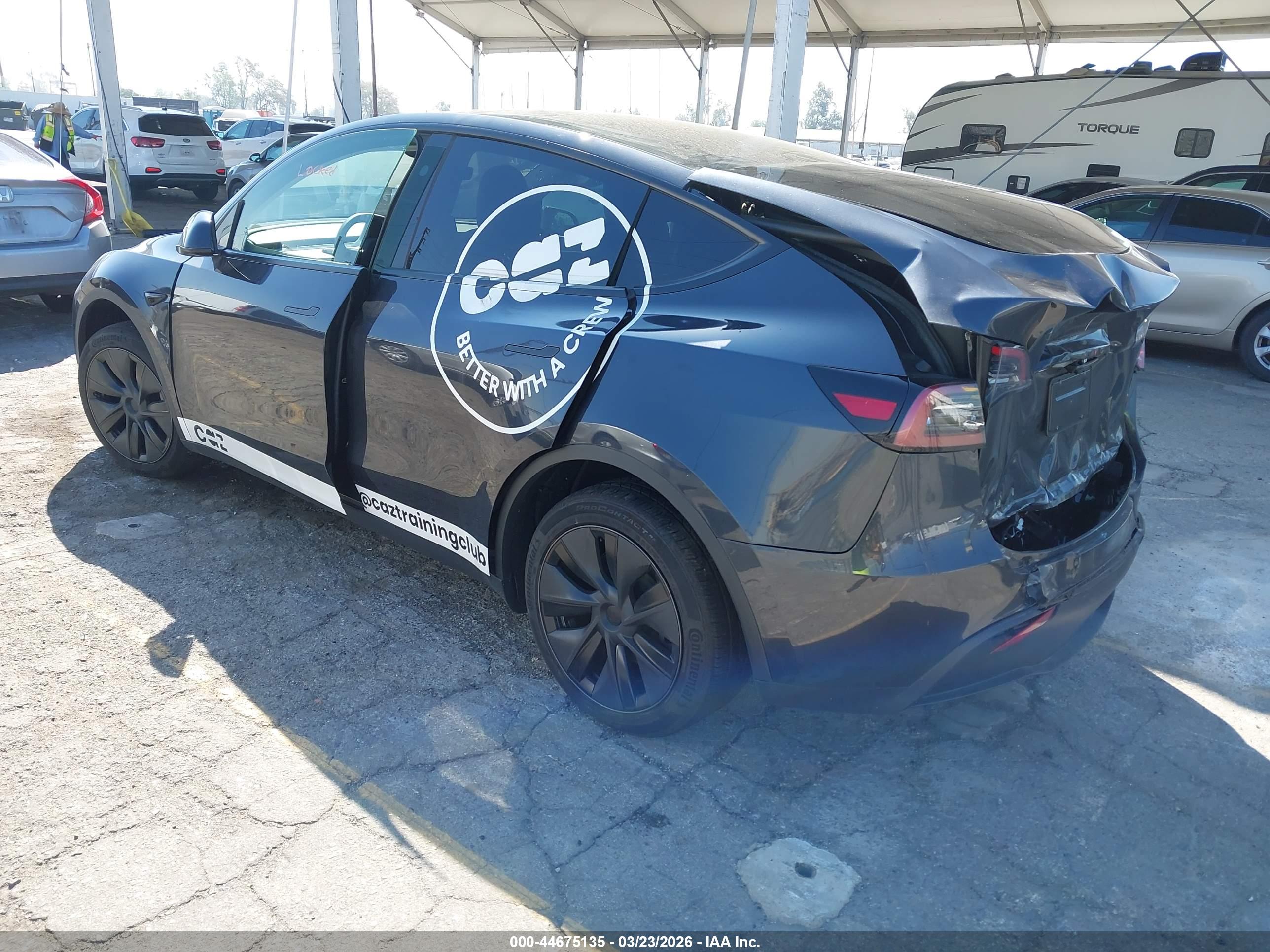 TESLA MODEL image 3