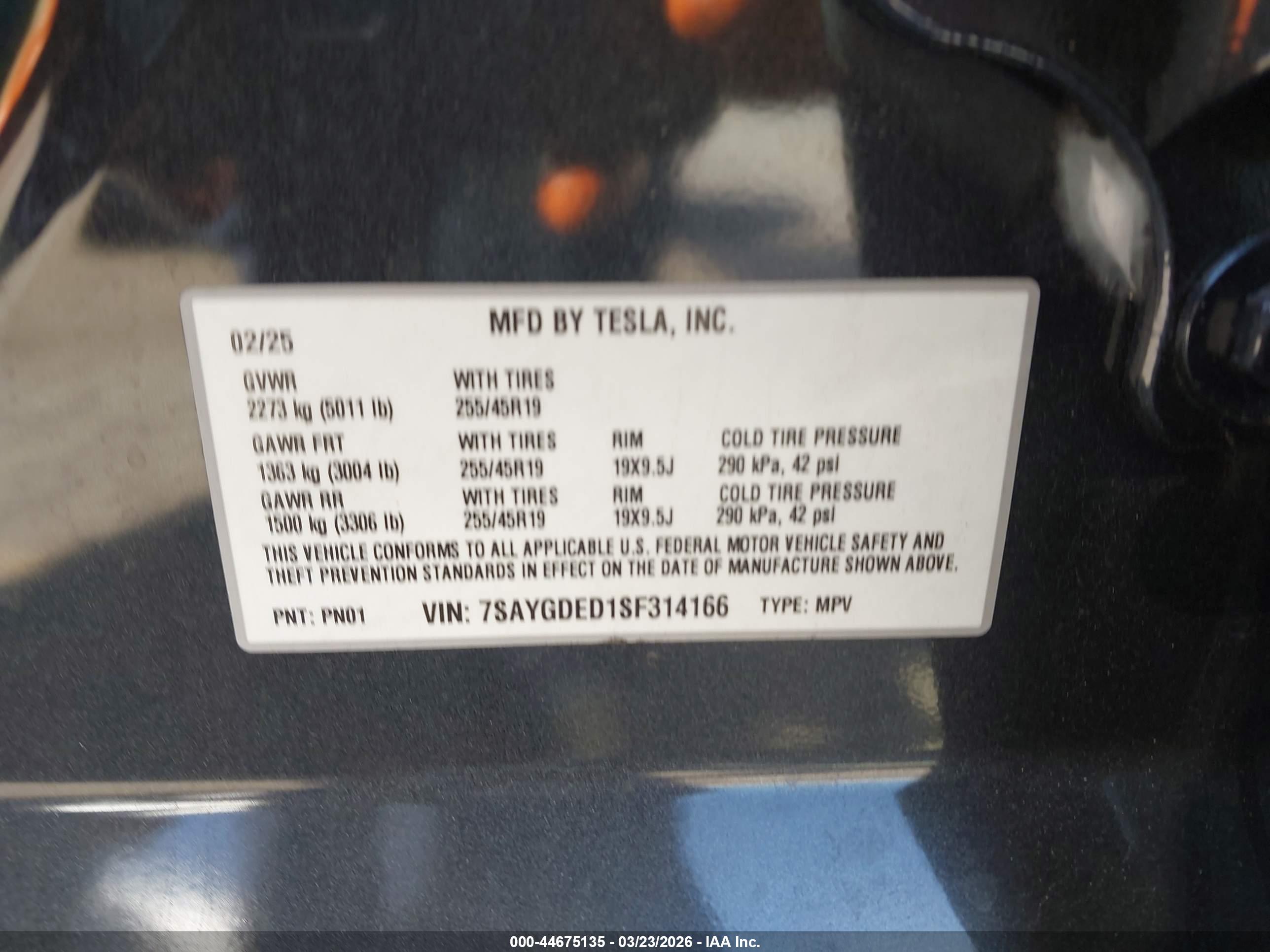 TESLA MODEL image 9