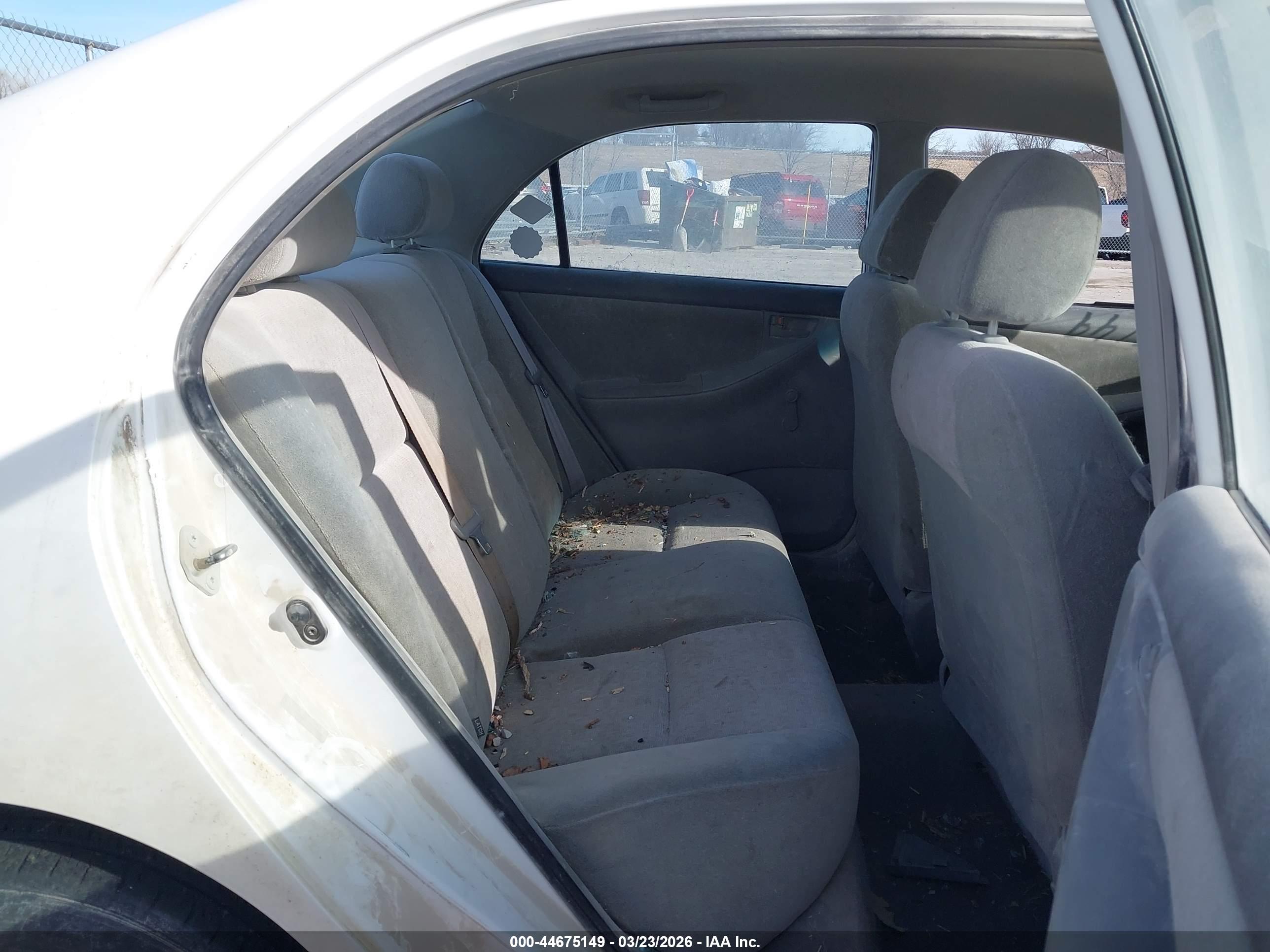 TOYOTA COROLLA image 8