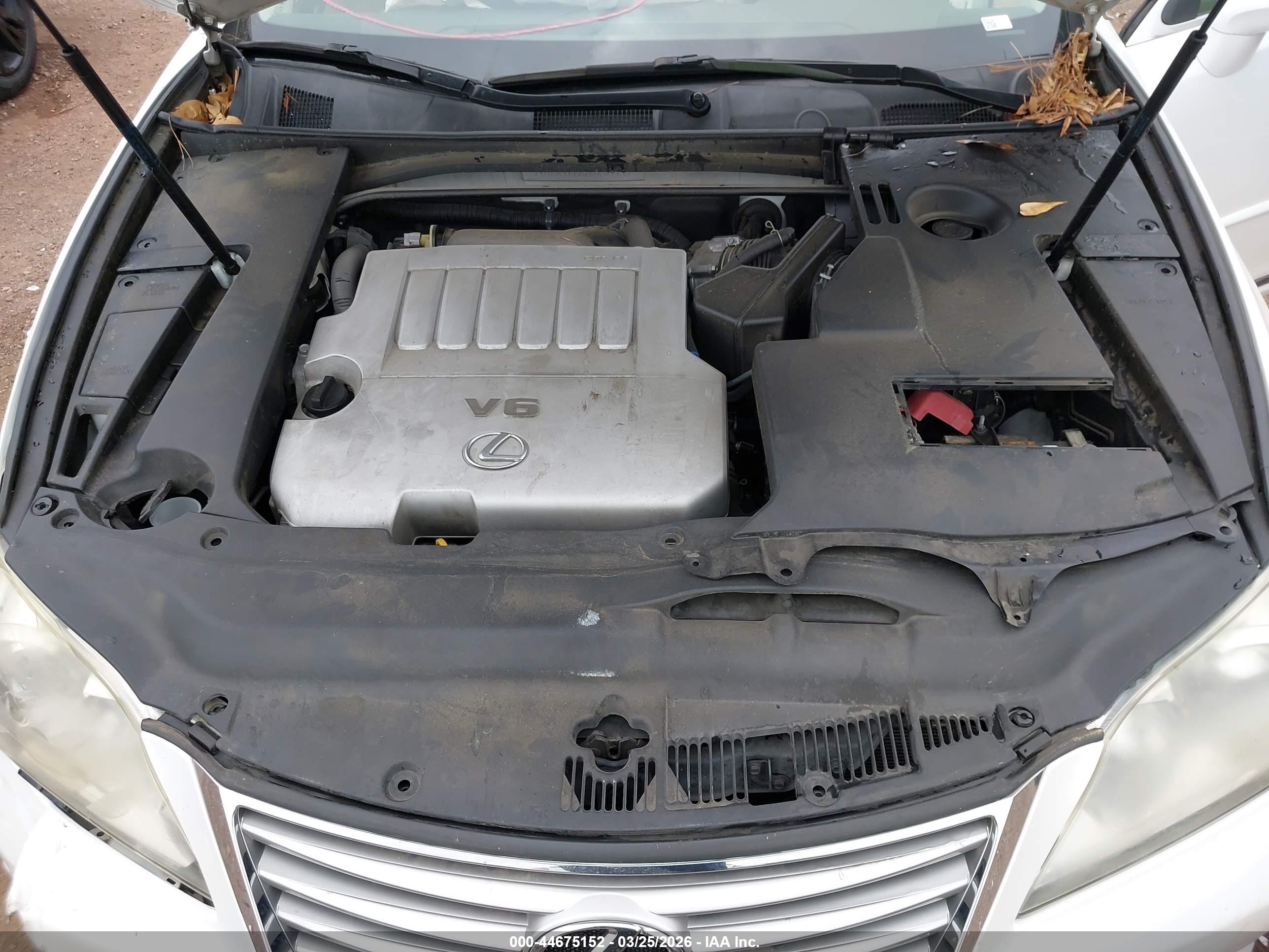 LEXUS ES image 10