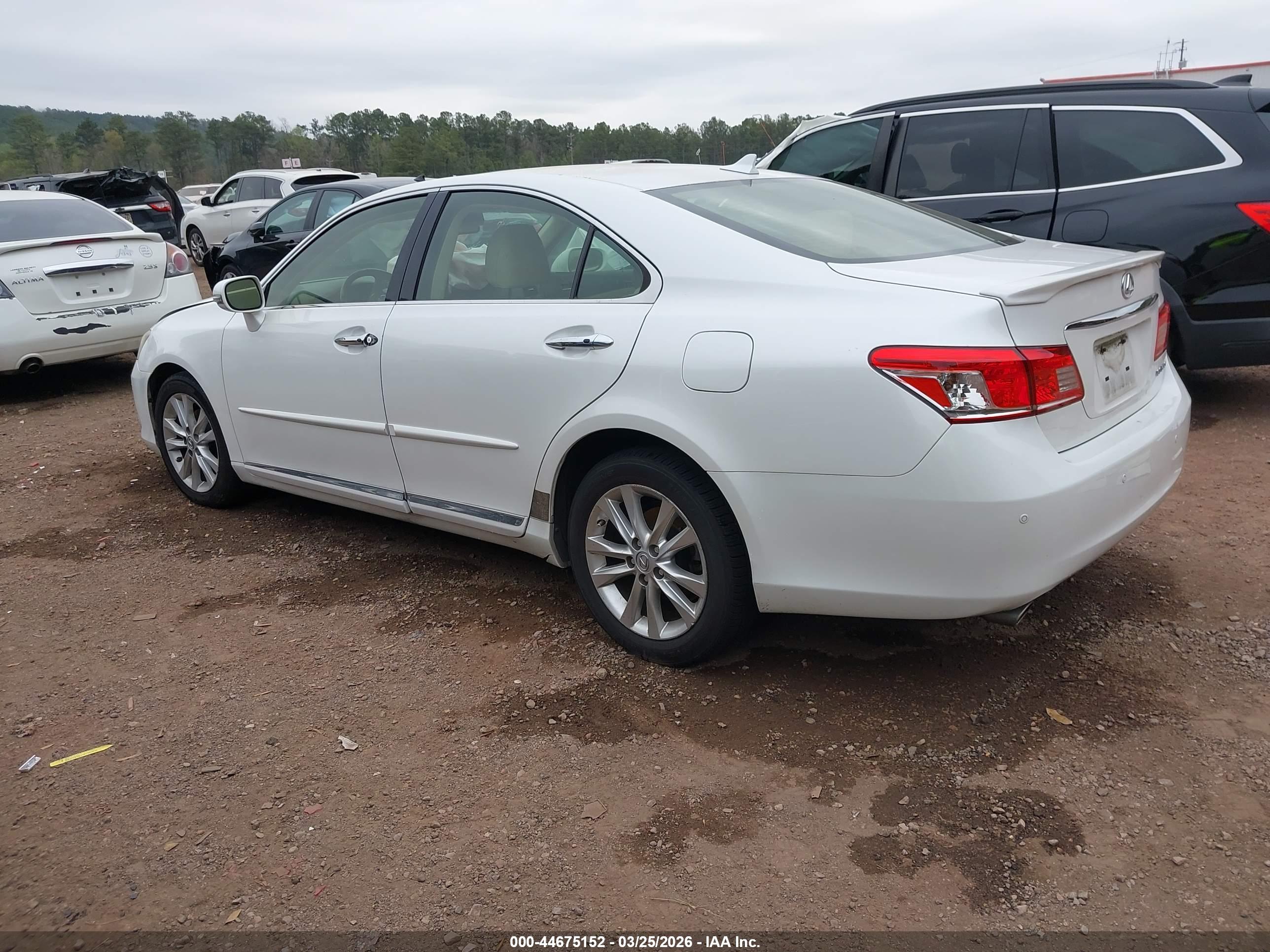 LEXUS ES image 3