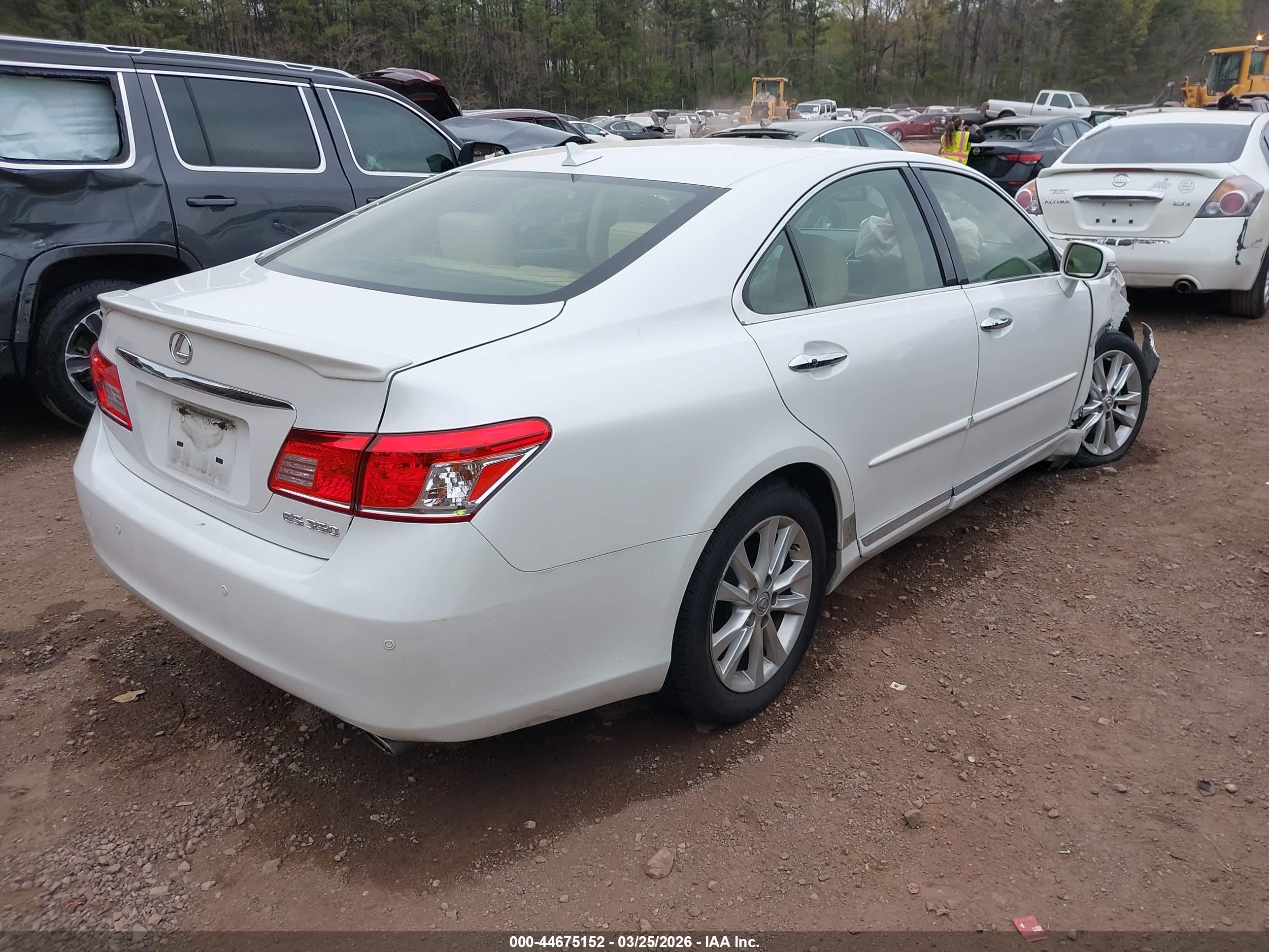 LEXUS ES image 4