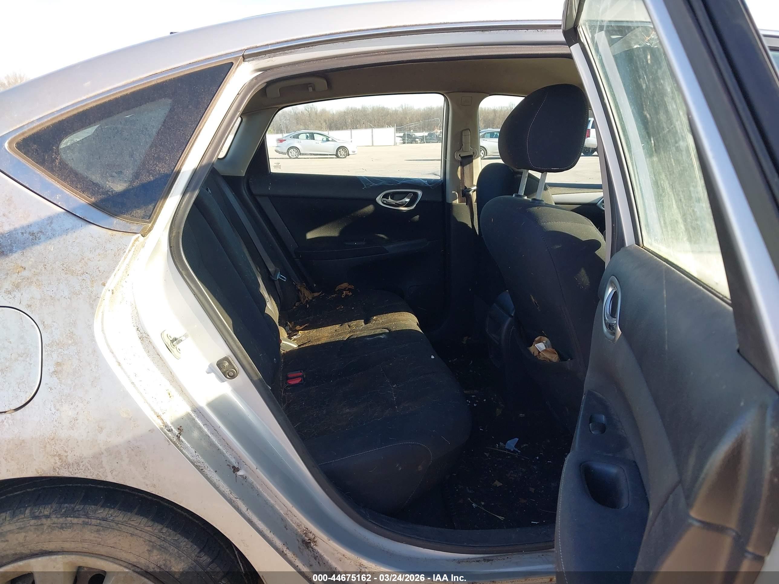 NISSAN SENTRA image 8