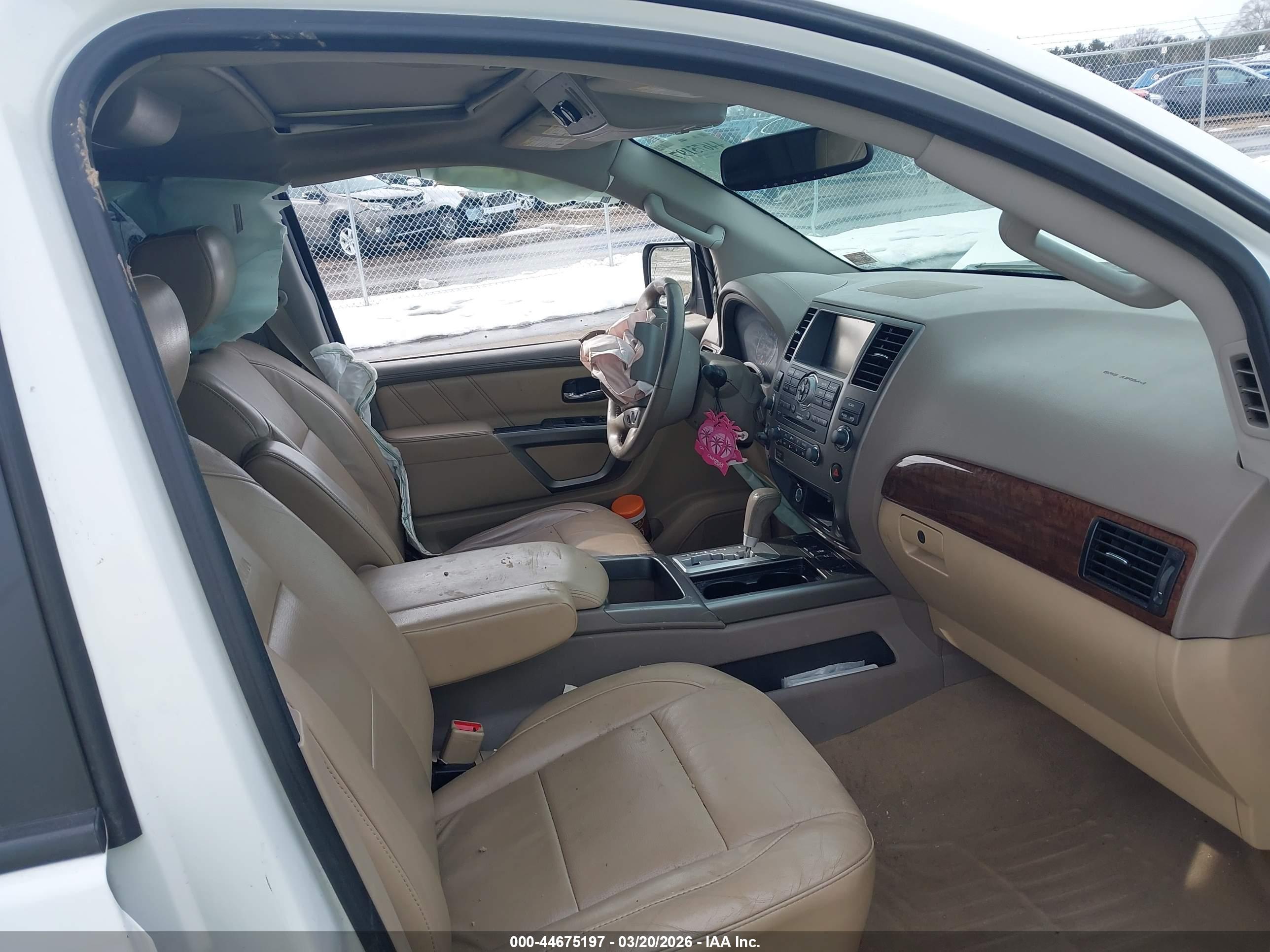 NISSAN ARMADA image 5