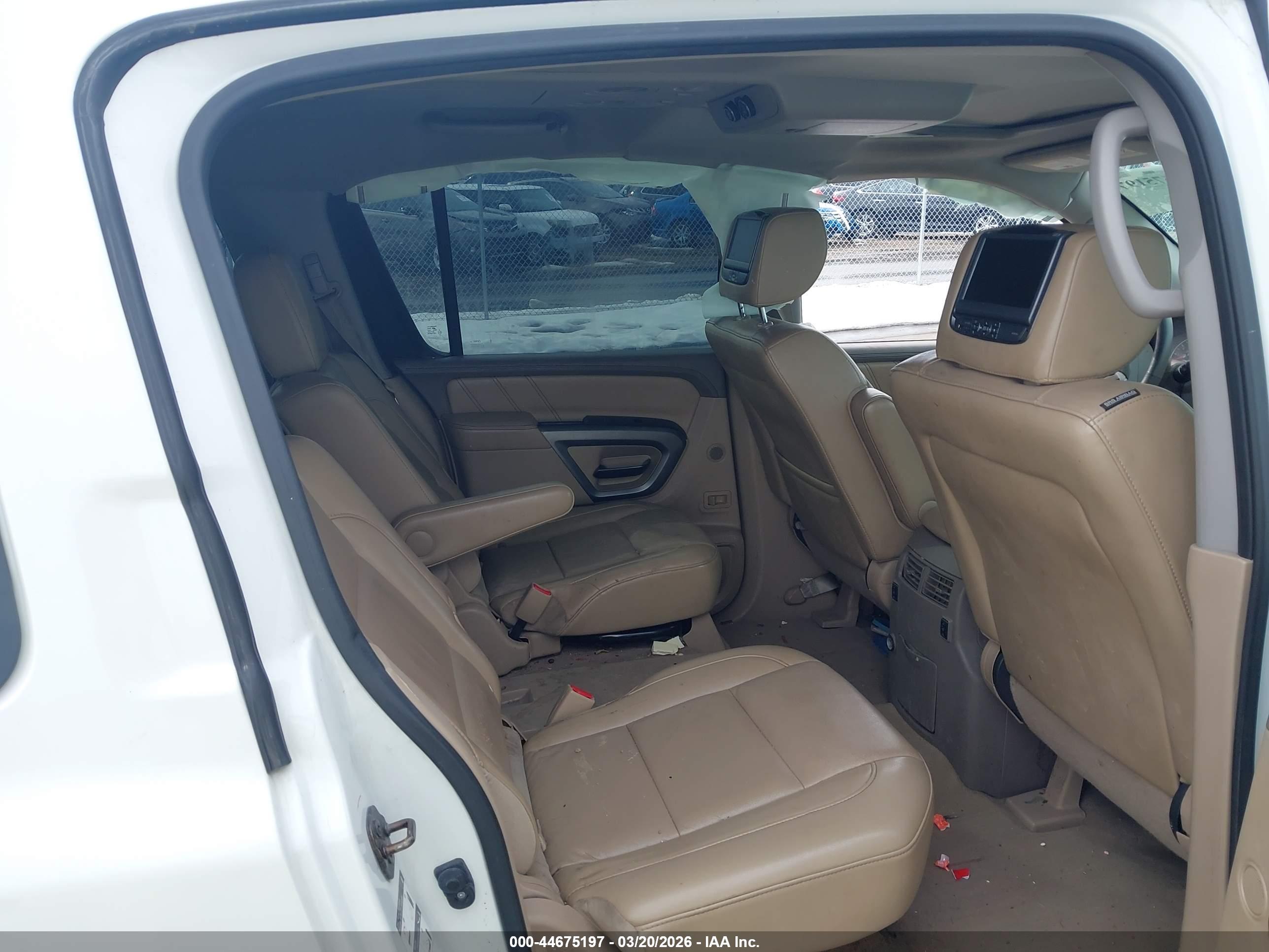 NISSAN ARMADA image 8